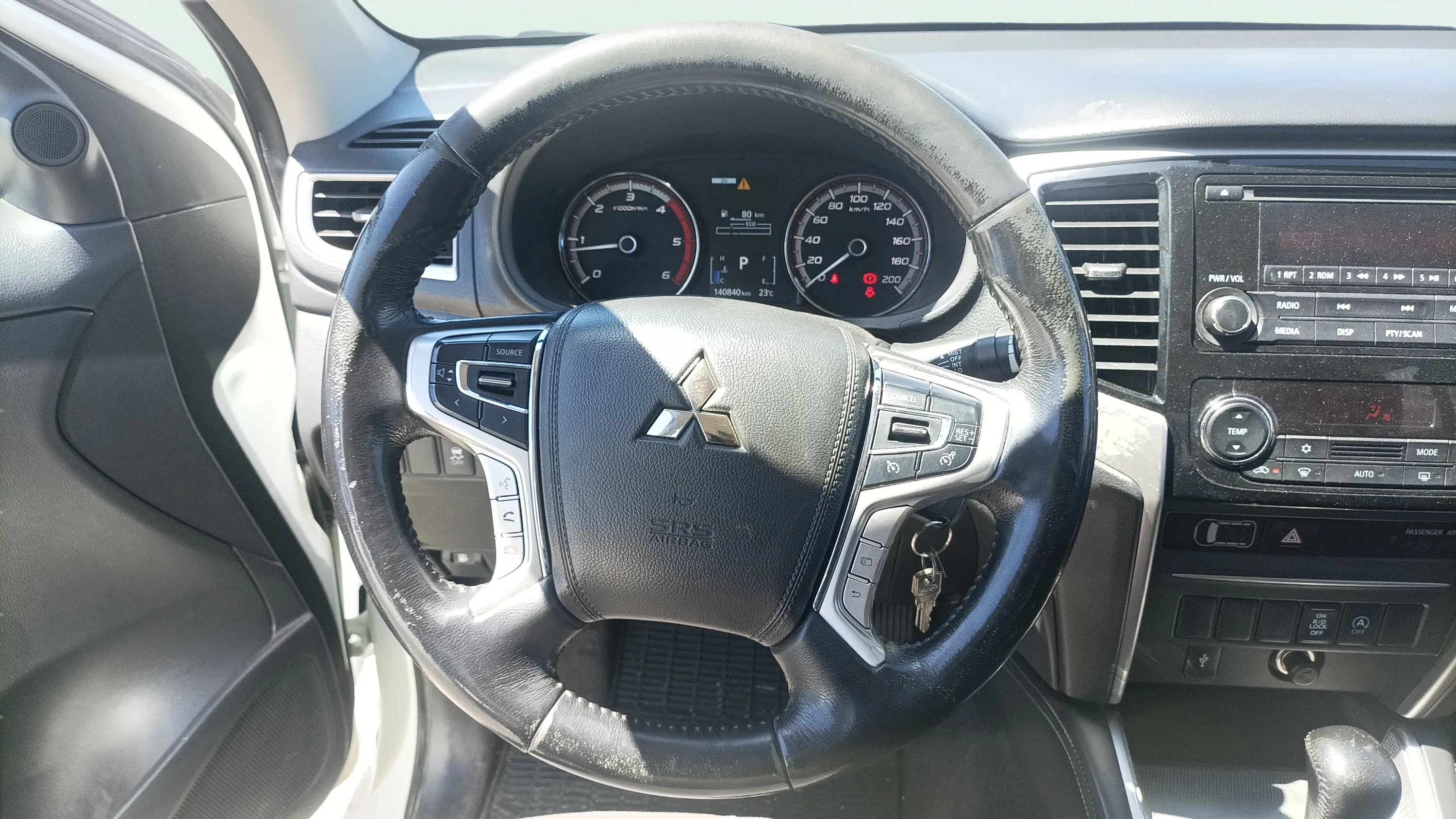 Mitsubishi L200 D/C 300 DI-D Kaiteki - foto 9