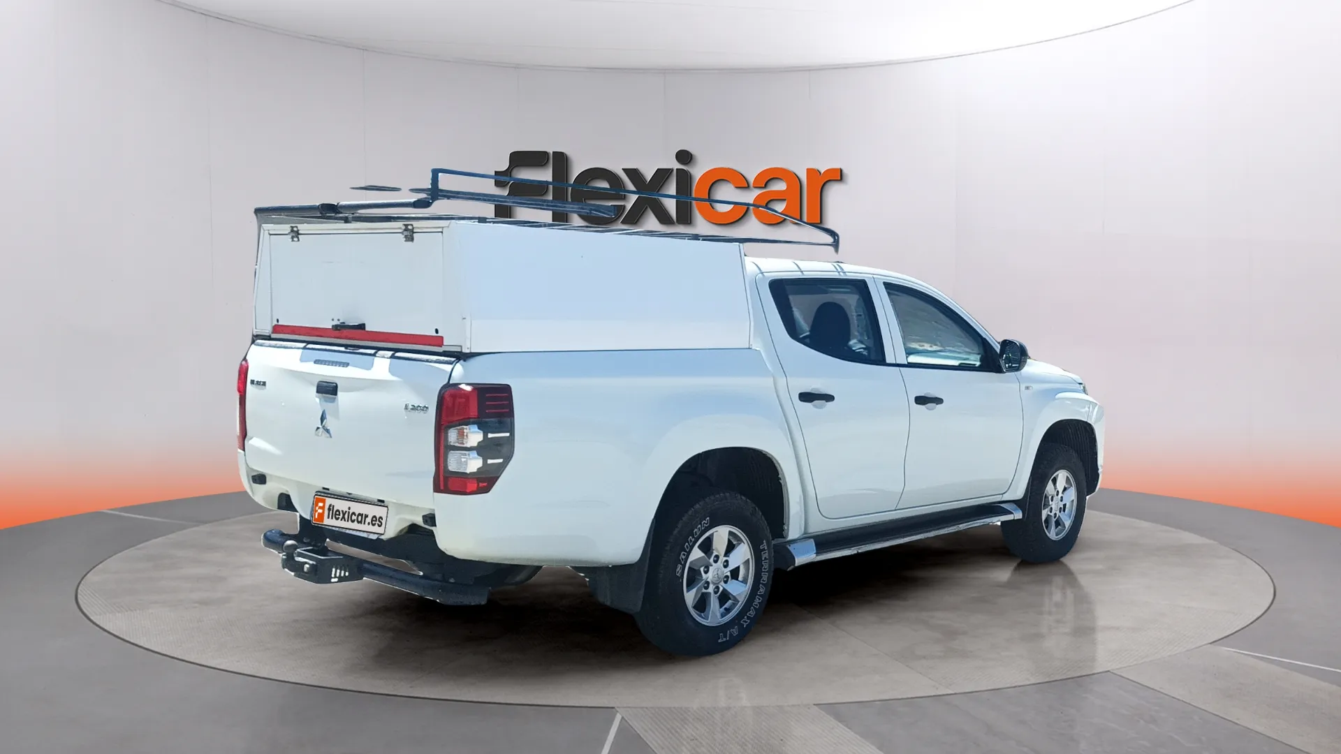 Mitsubishi L200 D/C 300 DI-D Kaiteki - foto 3