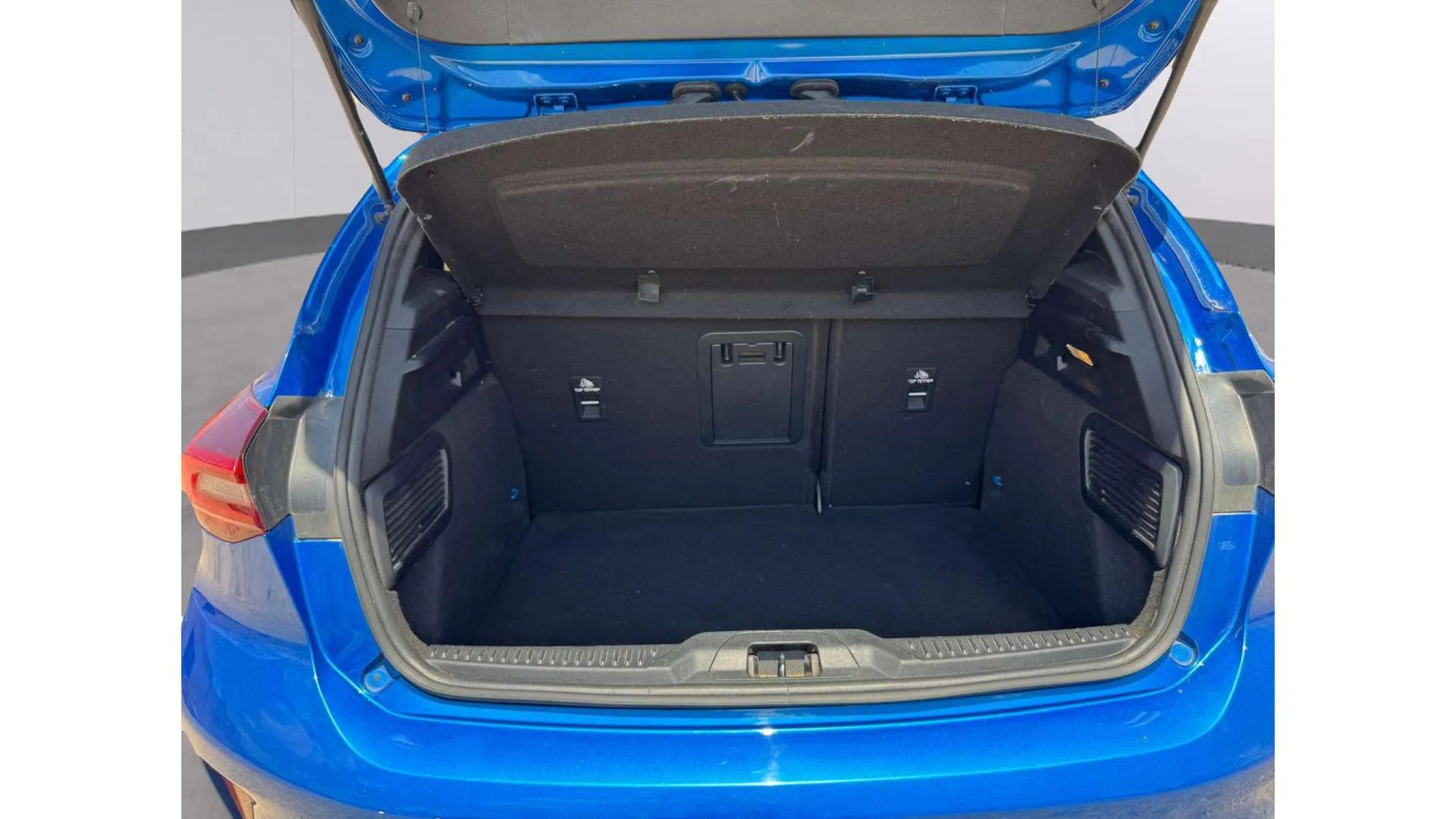 Ford Focus 1.0 EcoBoost MHEV ST-Line Design SIP - foto 19