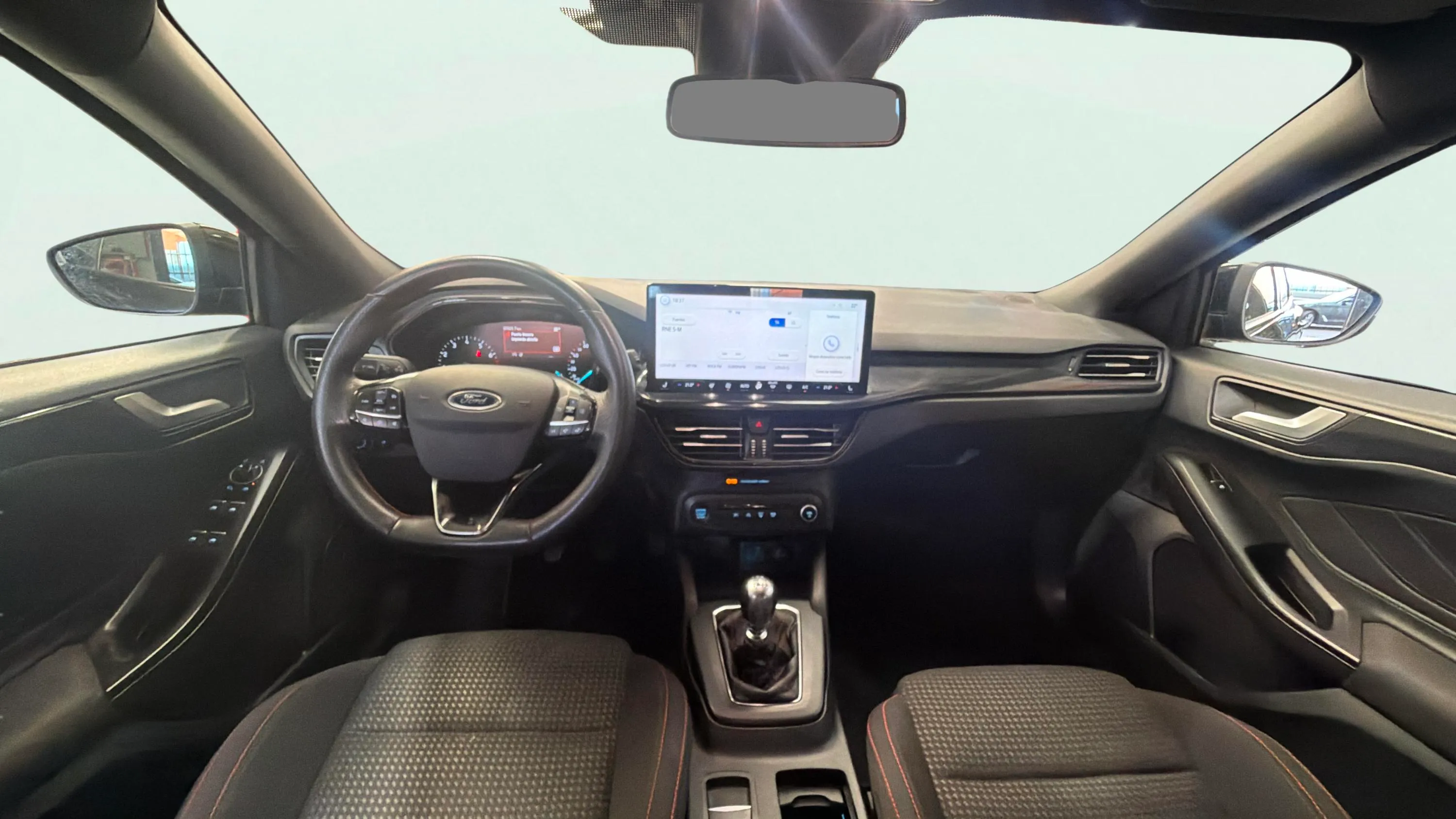 Ford Focus 1.0 EcoBoost MHEV ST-Line - foto 9