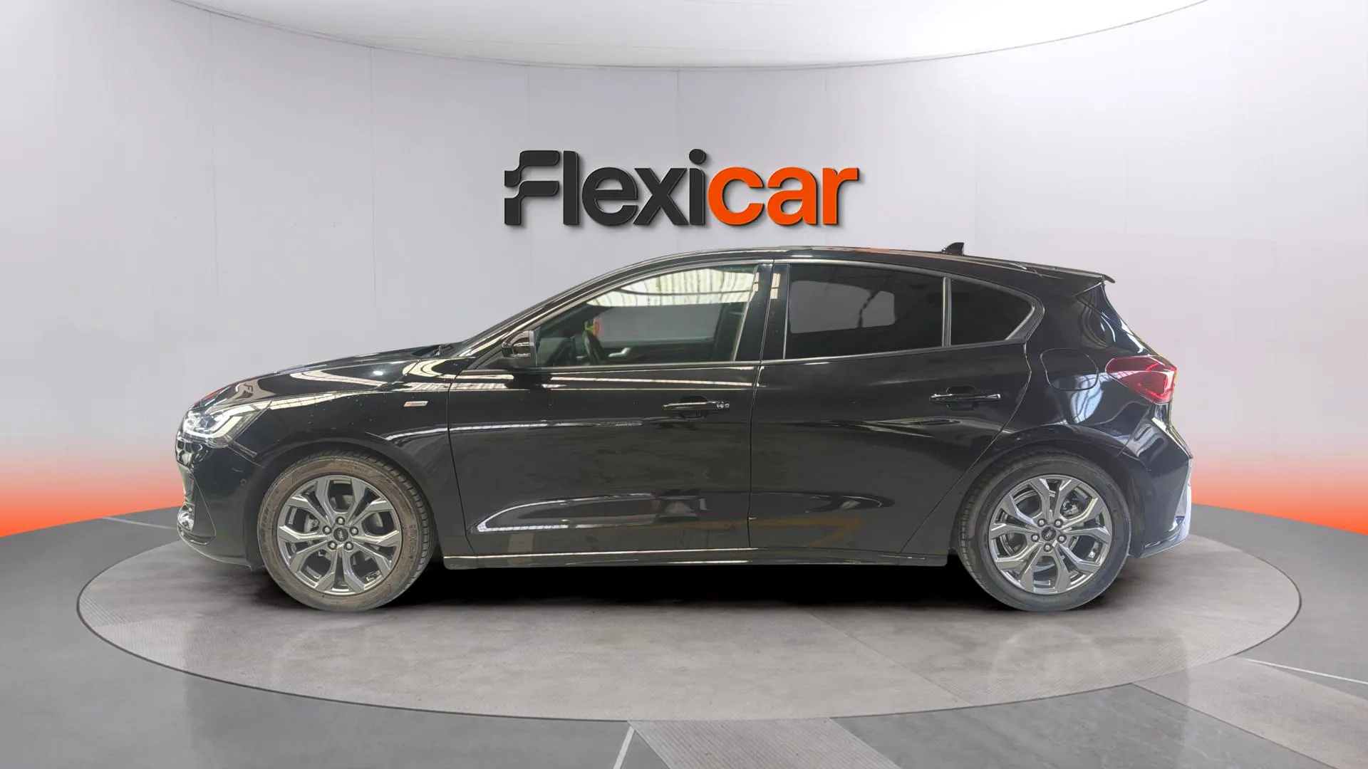 Ford Focus 1.0 EcoBoost MHEV ST-Line - foto 4