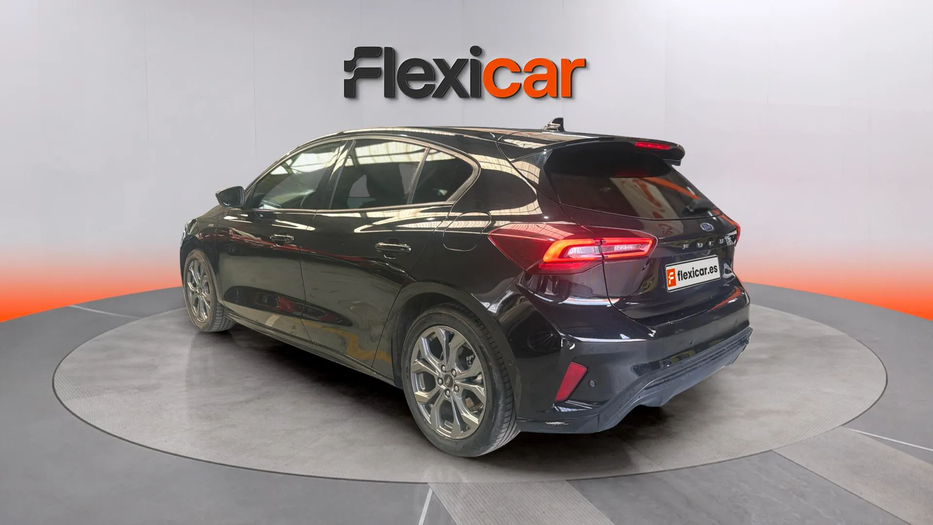 Ford Focus 1.0 EcoBoost MHEV ST-Line - foto 6