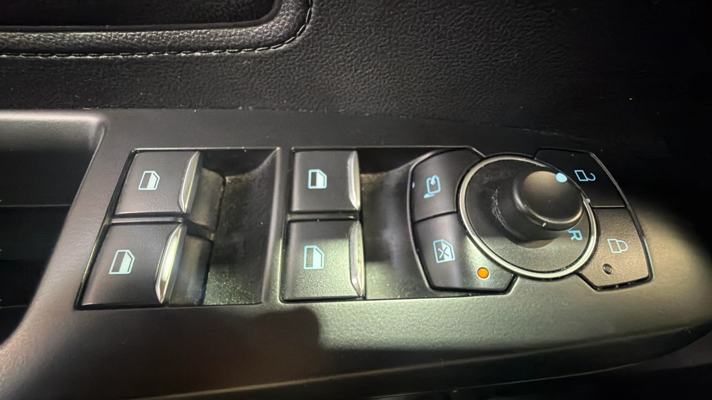 Ford Focus 1.0 EcoBoost MHEV ST-Line - foto 17