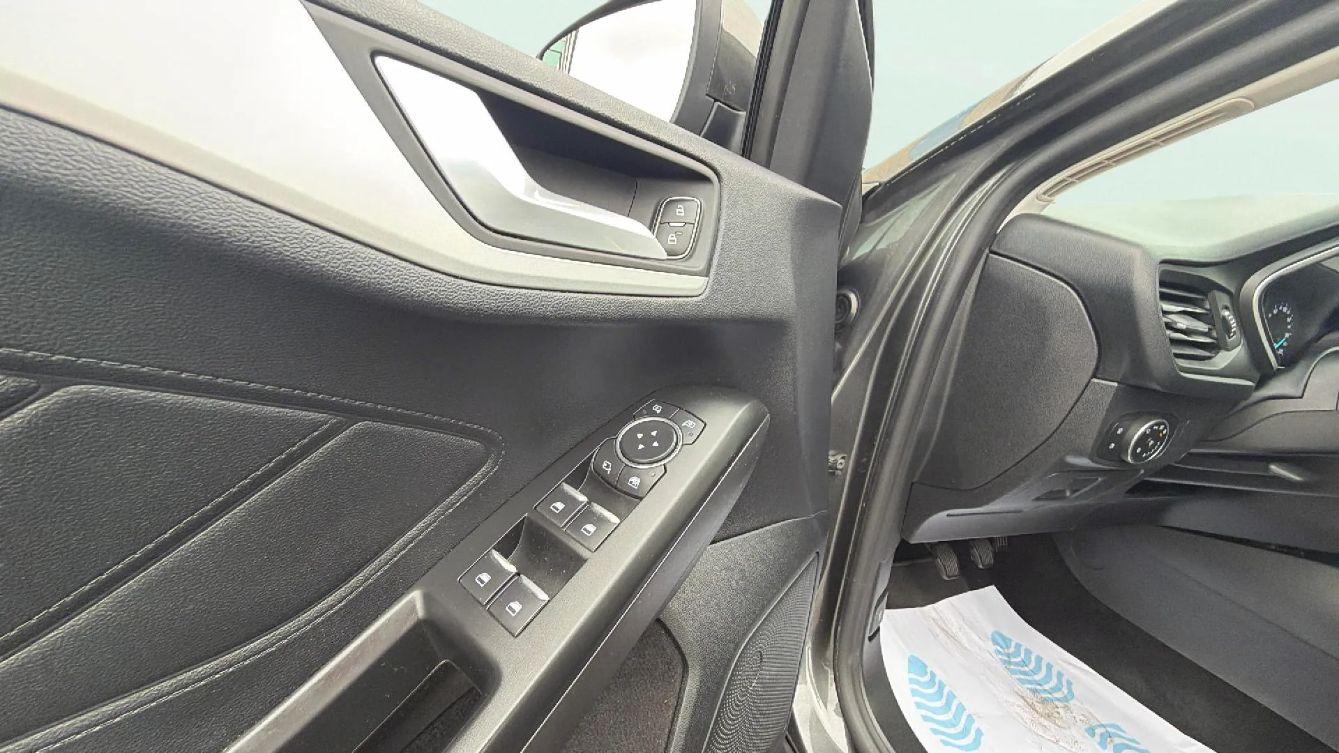 Ford Focus 1.5 EcoBlue Trend+ SB - foto 10