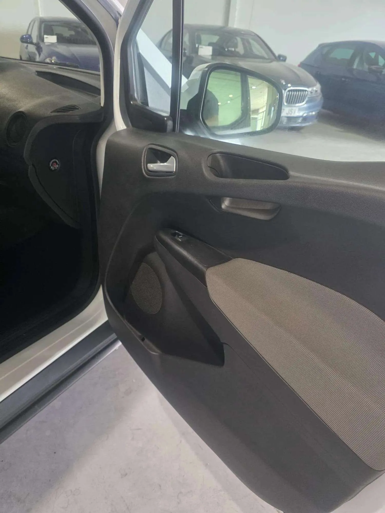 Ford Tourneo Courier 1.5 TDCi Trend - foto 14
