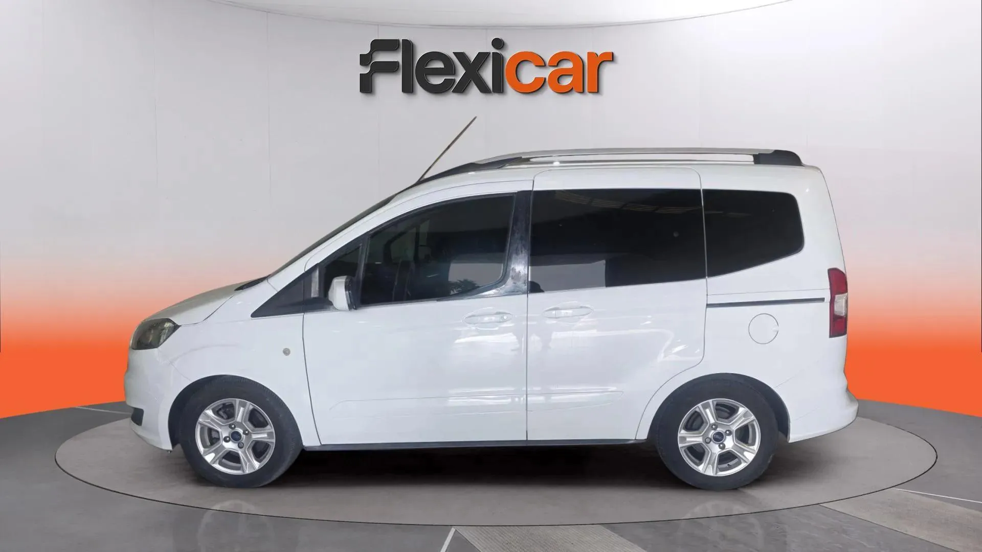 Ford Tourneo Courier 1.5 TDCi Trend - foto 4