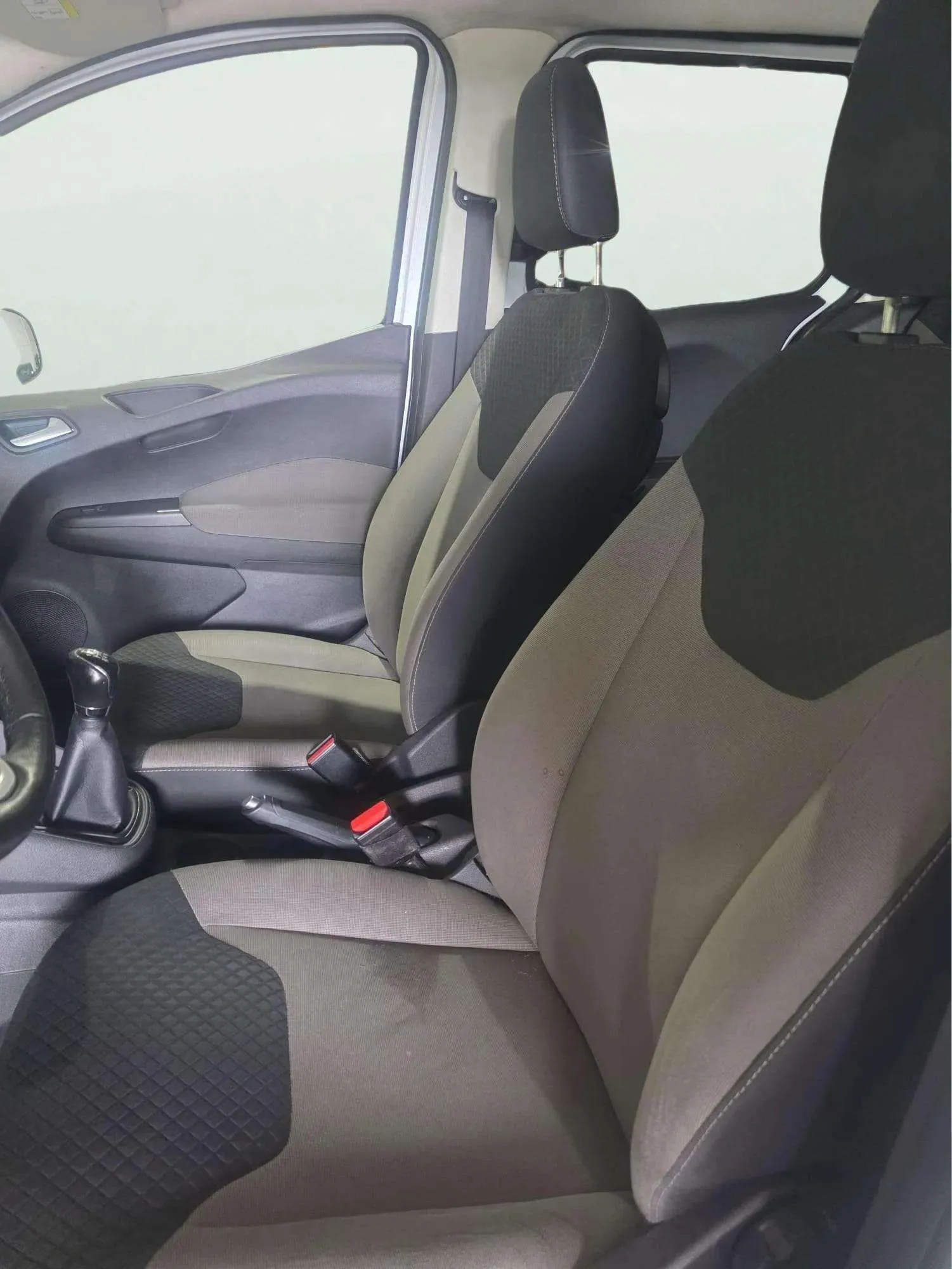 Ford Tourneo Courier 1.5 TDCi Trend - foto 23