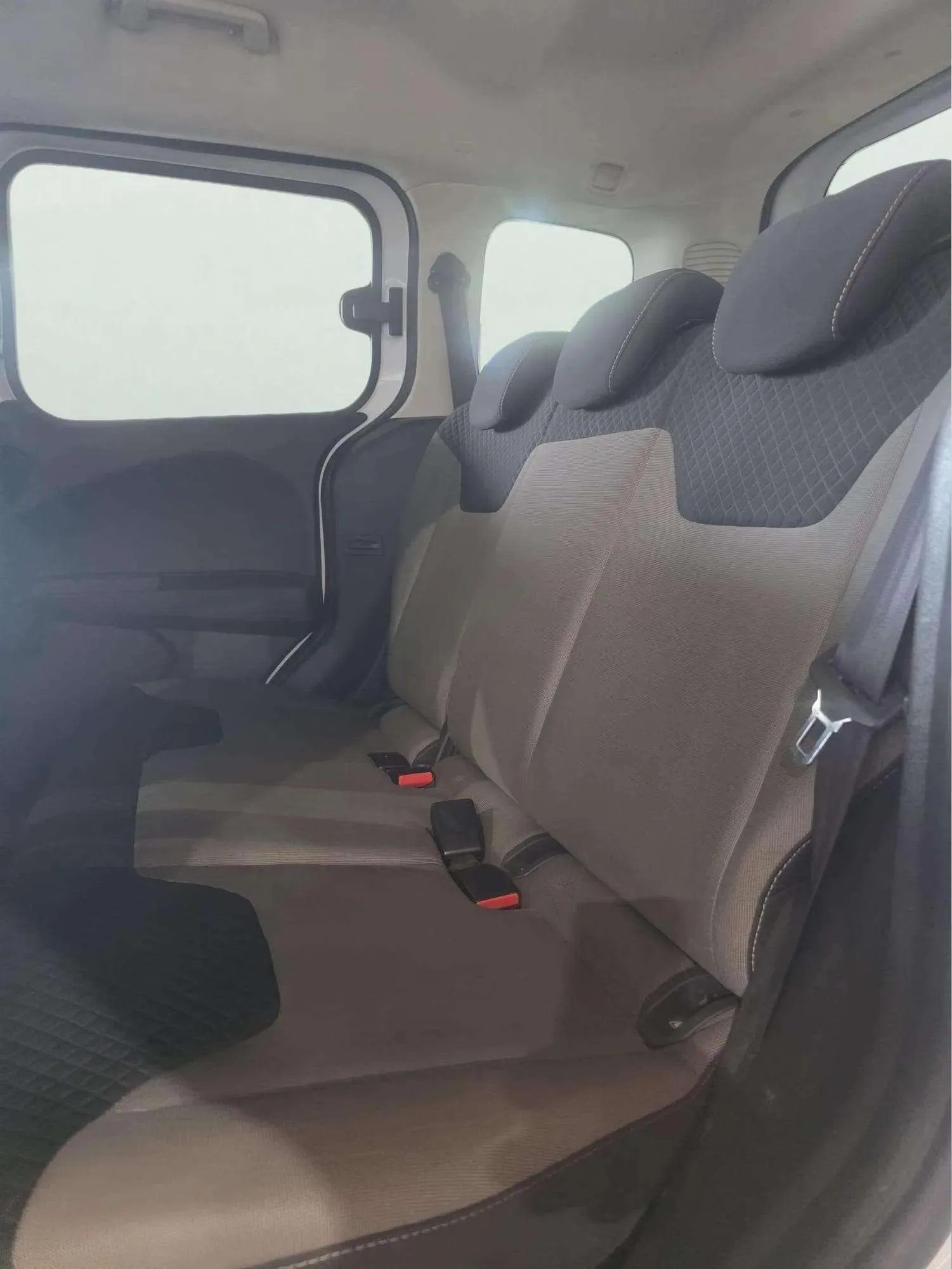 Ford Tourneo Courier 1.5 TDCi Trend - foto 6