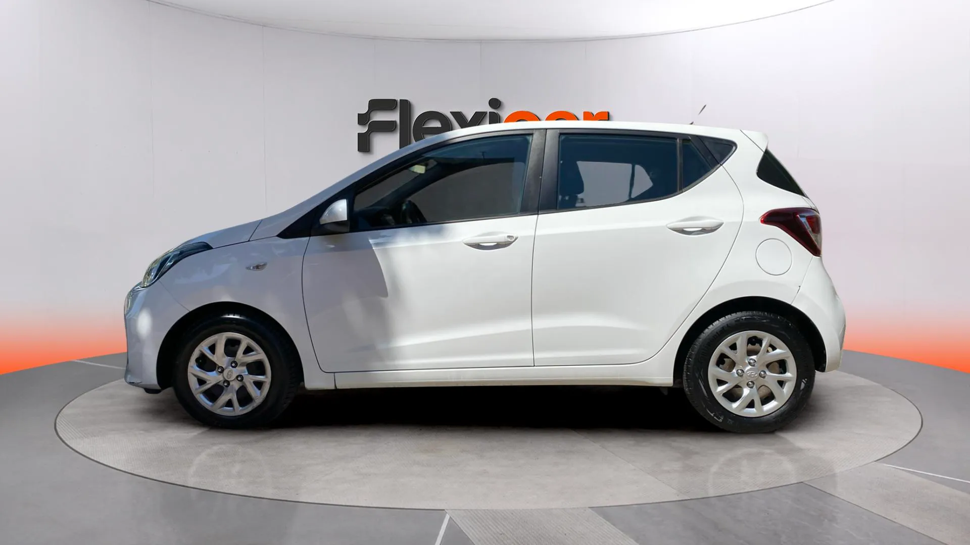 Hyundai i10 1.0 Klass - foto 3