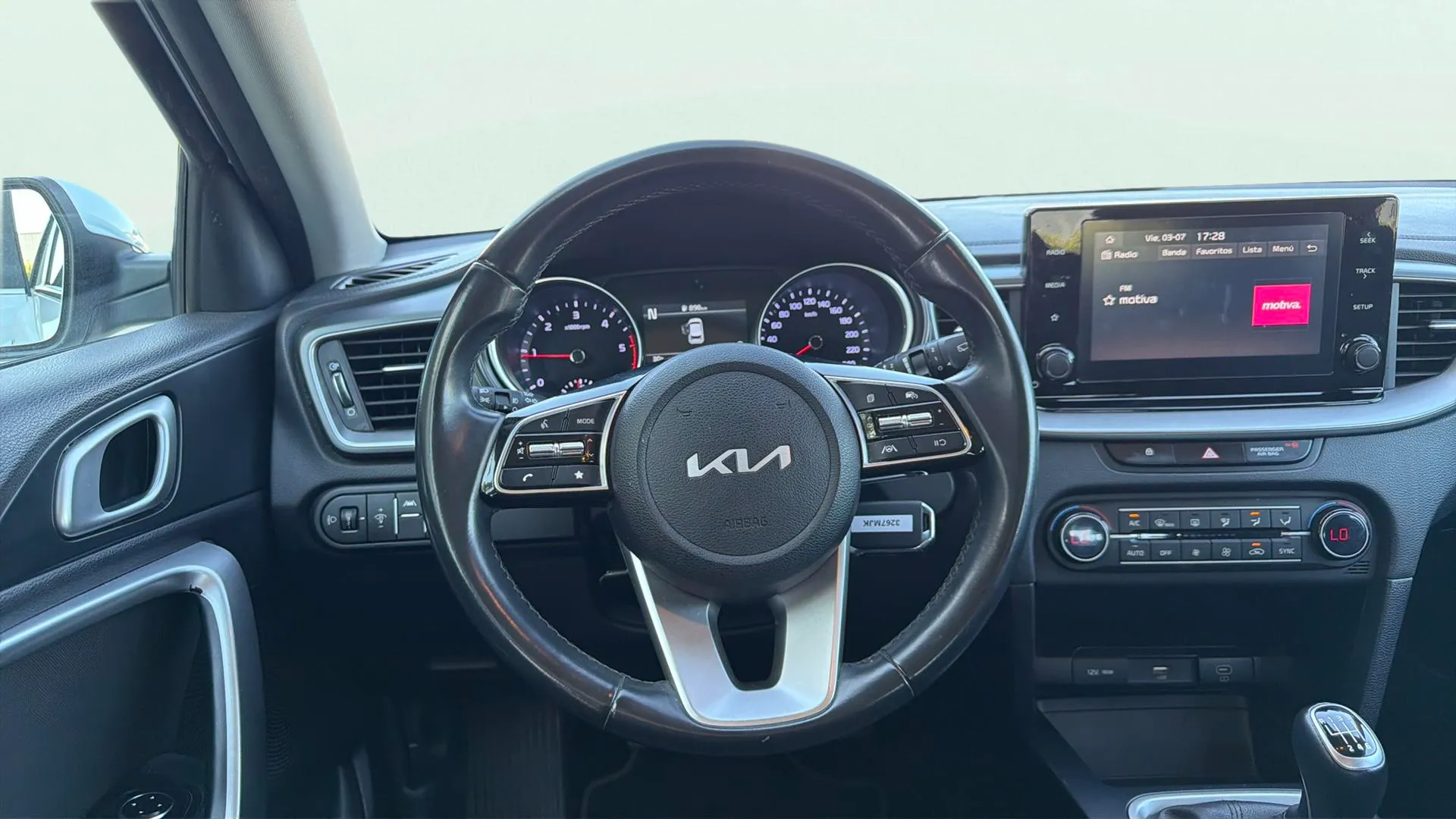 Kia Ceed 1.6 MHEV iMT Drive - foto 10
