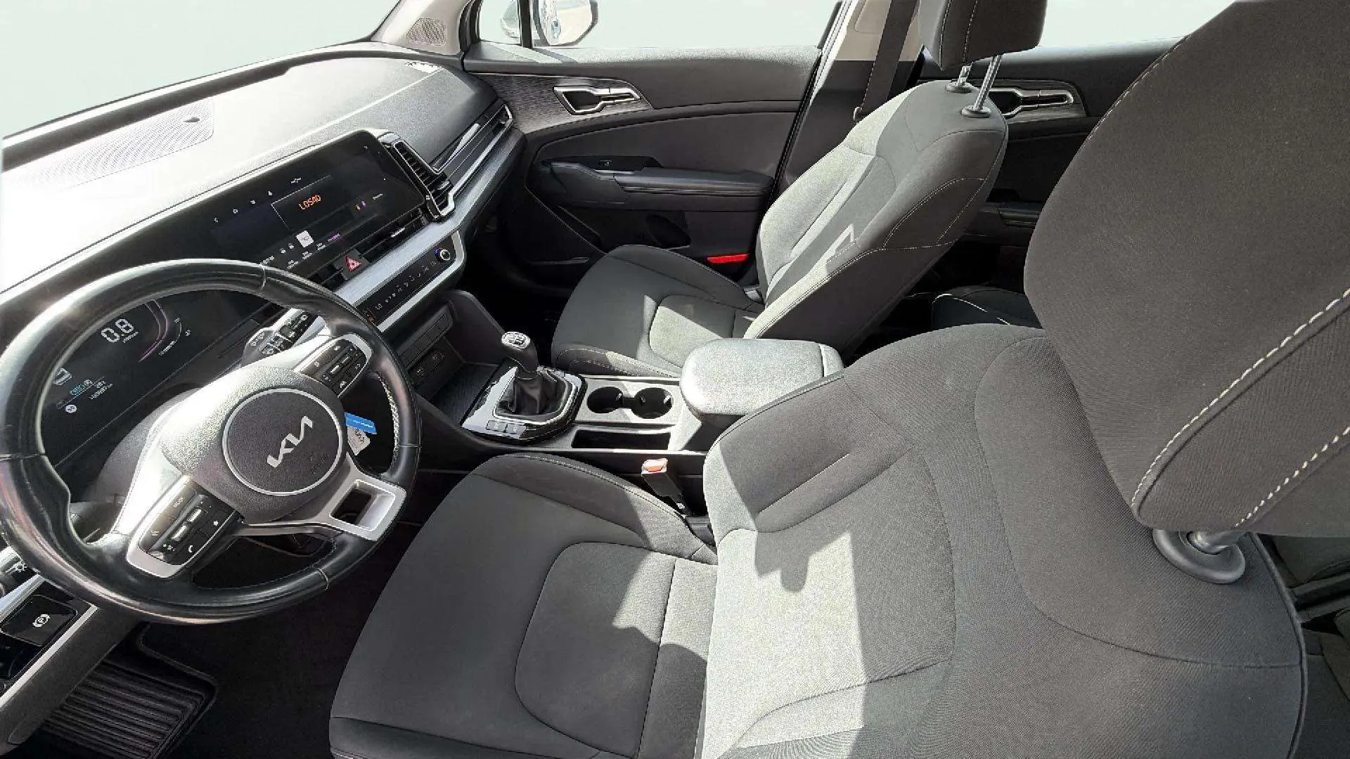 Kia Sportage 1.6 CRDi MHEV Drive 4x2 - foto 9