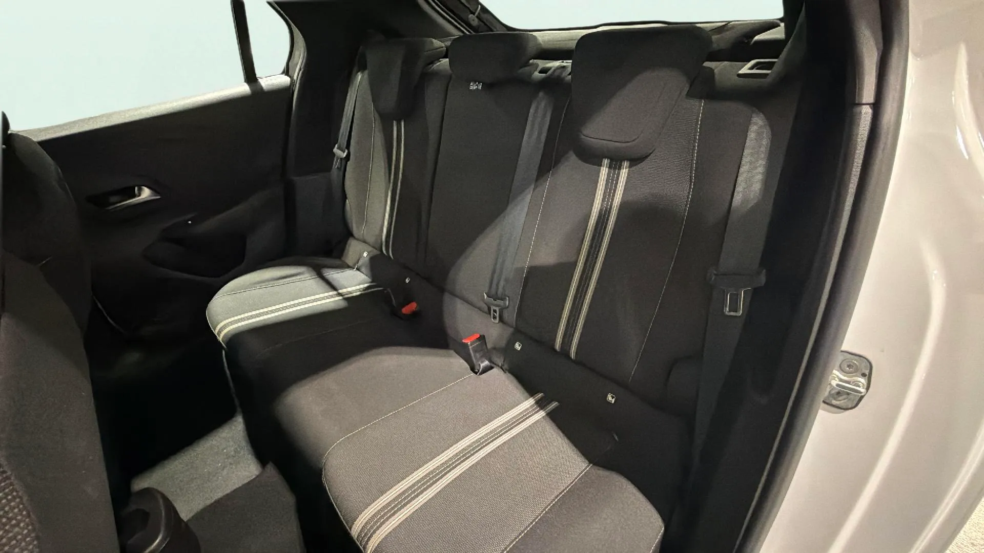Opel Corsa 1.2T XHL GS - foto 17