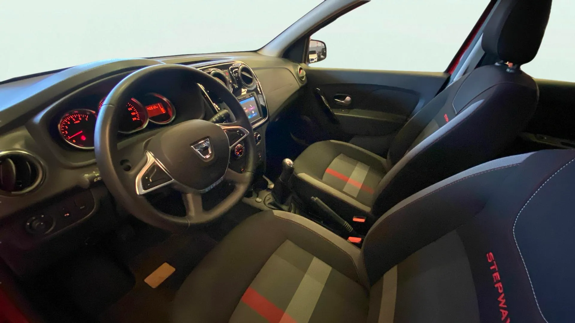 Dacia Sandero Serie Lim 2019 TCe GLP - foto 18