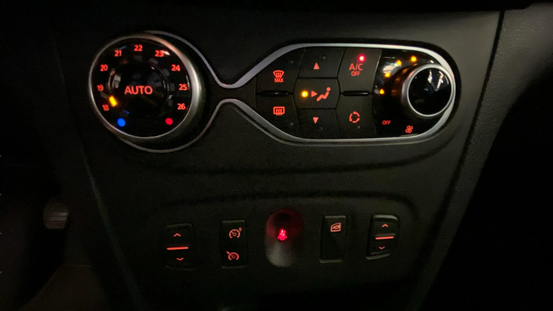 Dacia Sandero Serie Lim 2019 TCe GLP - foto 29