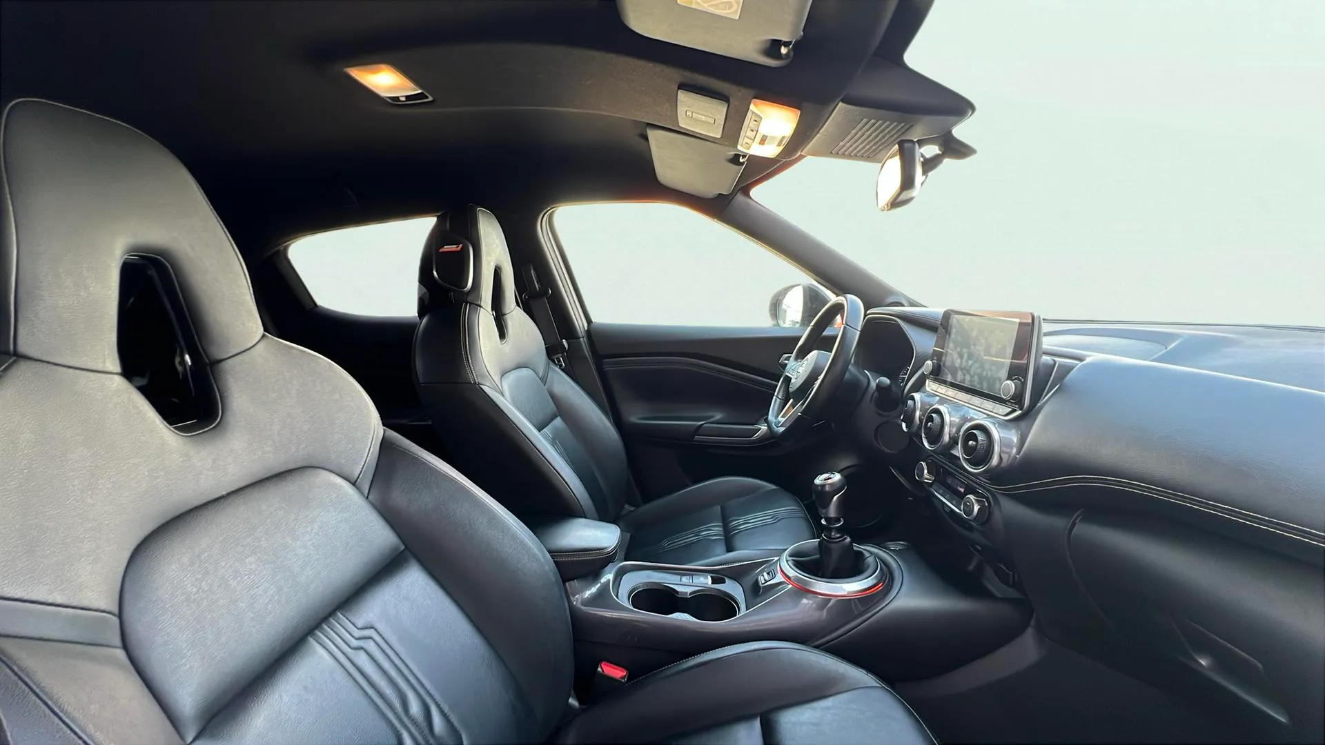 Nissan Juke DIG-T Tekna - foto 18