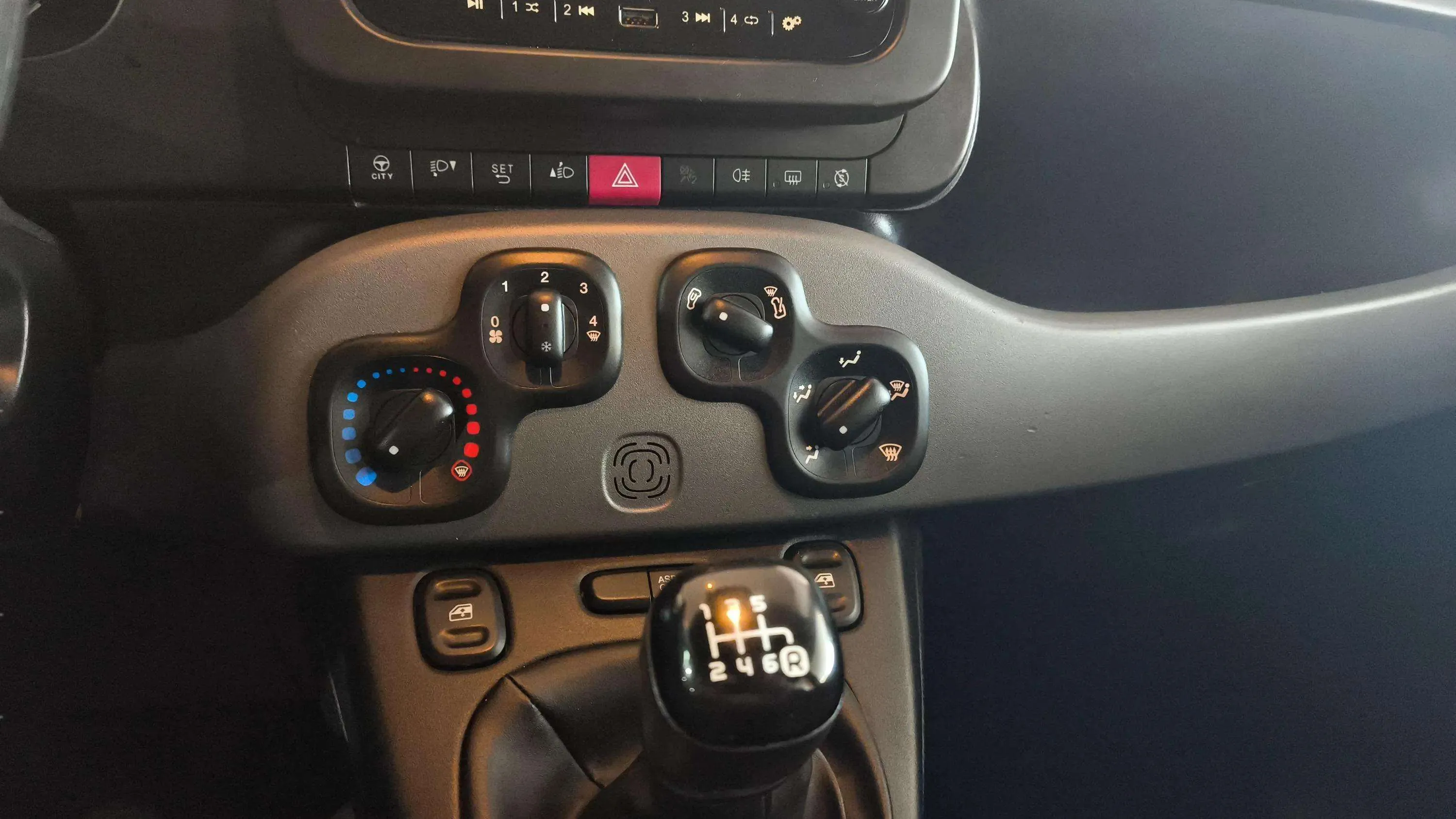 Fiat Panda City Life Hybrid 1.0 Gse - foto 25