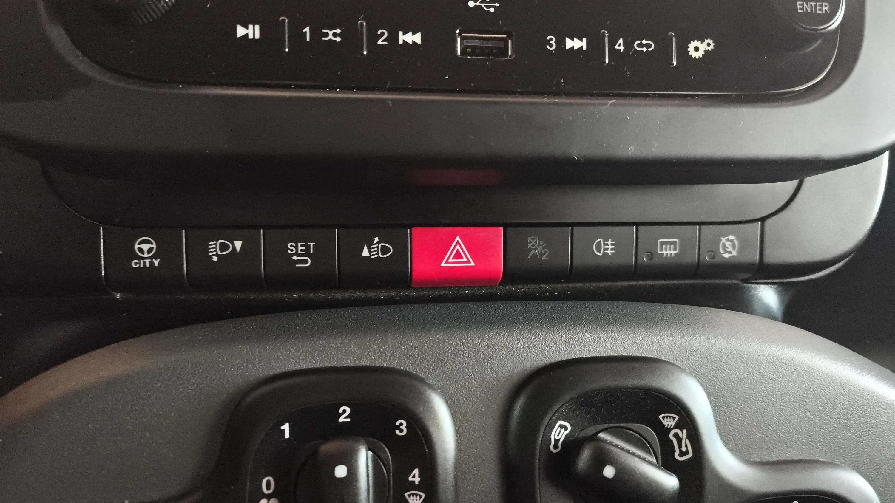 Fiat Panda City Life Hybrid 1.0 Gse - foto 16
