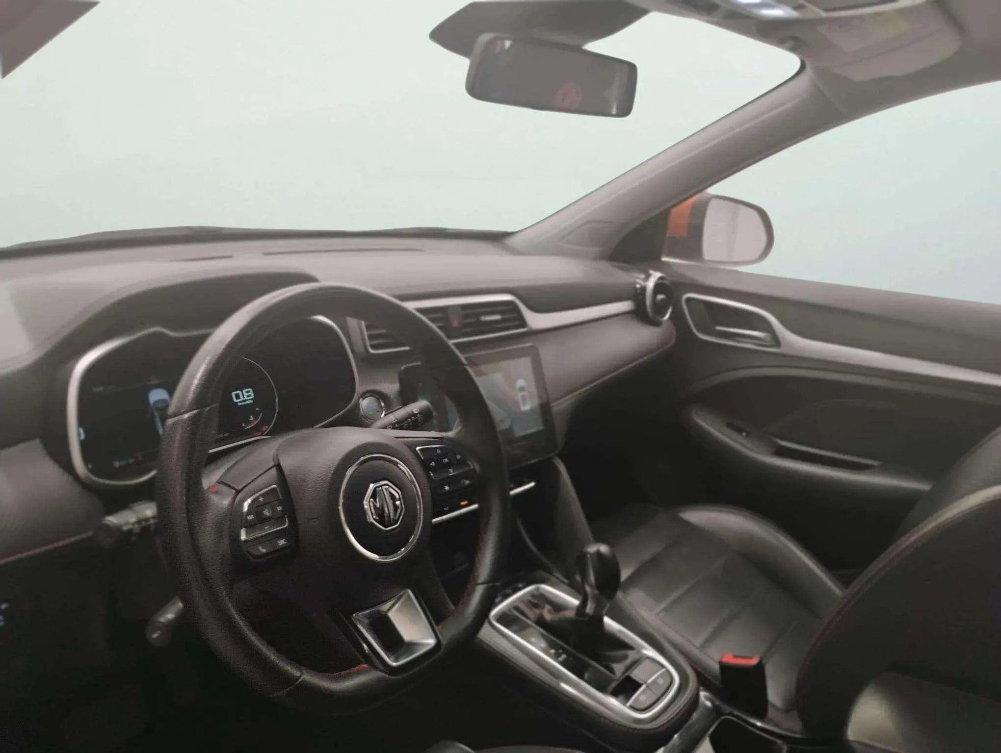 MG ZS 1.0T Luxury - foto 10