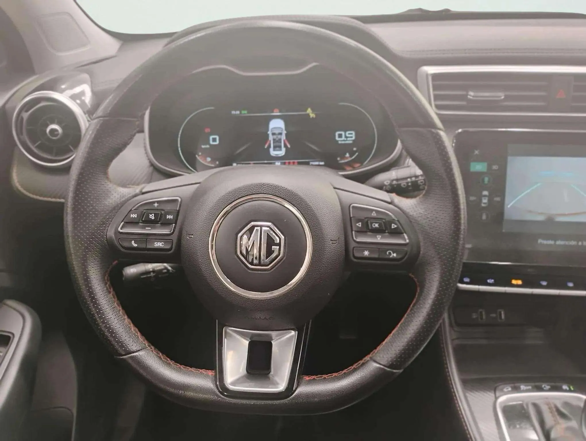 MG ZS 1.0T Luxury - foto 9
