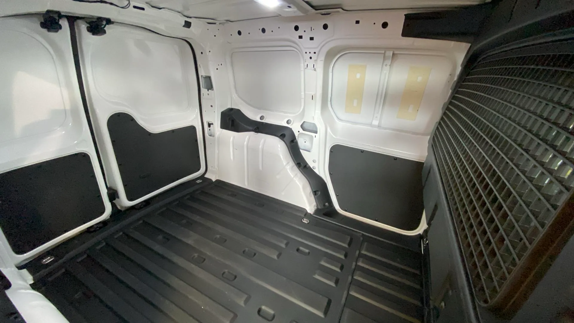 Volkswagen Caddy 2.0 TDI BMT - foto 10