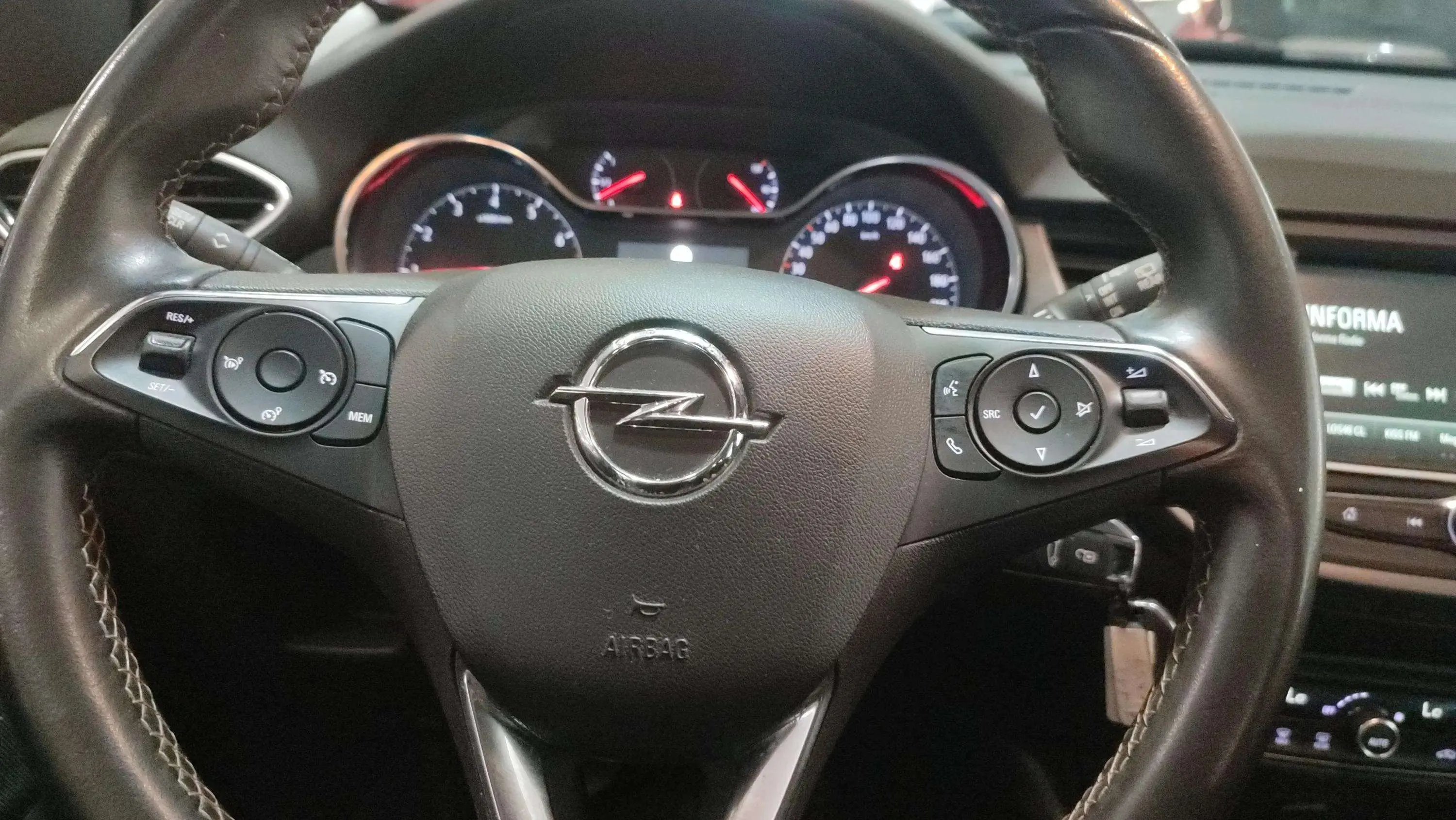 Opel Crossland 1.2 Innovation - foto 12