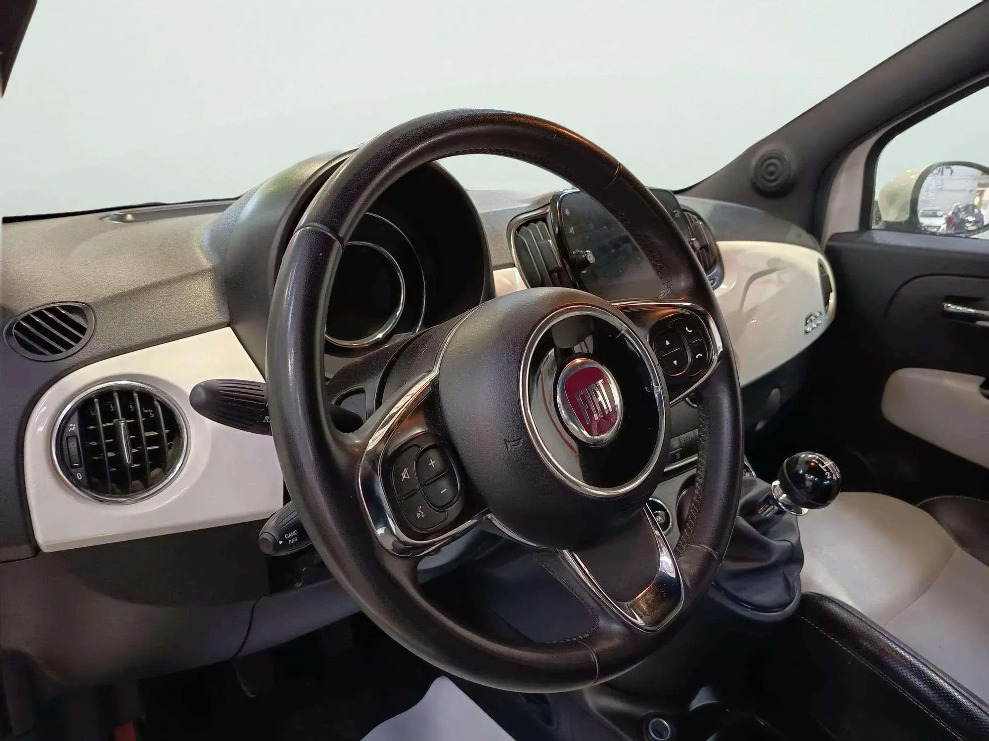 Fiat 500 Club 1.0 Hybrid - foto 16