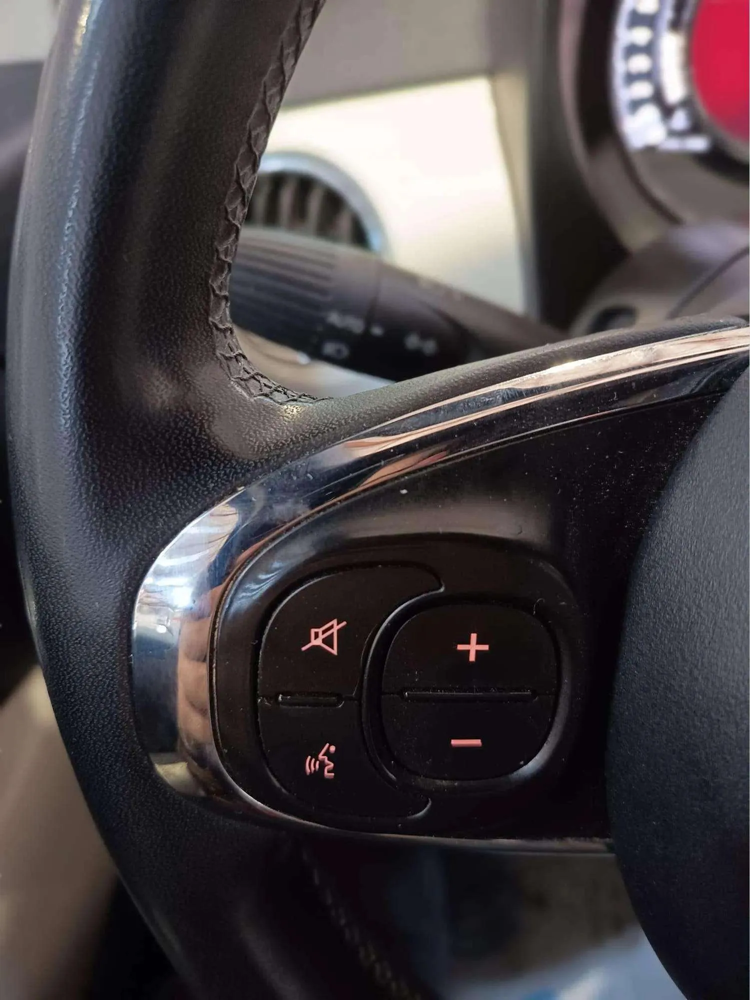 Fiat 500 Club 1.0 Hybrid - foto 12