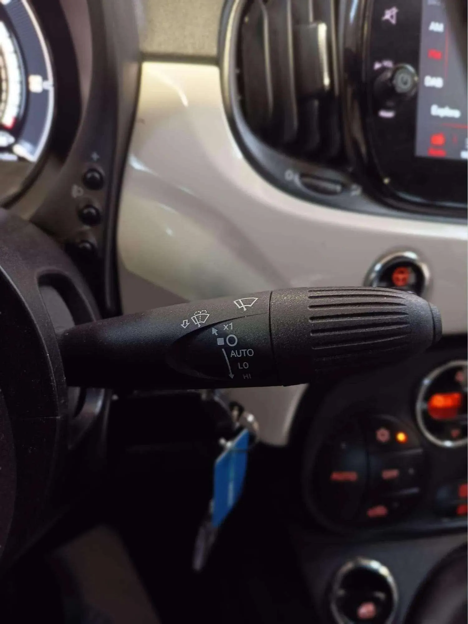 Fiat 500 Club 1.0 Hybrid - foto 15