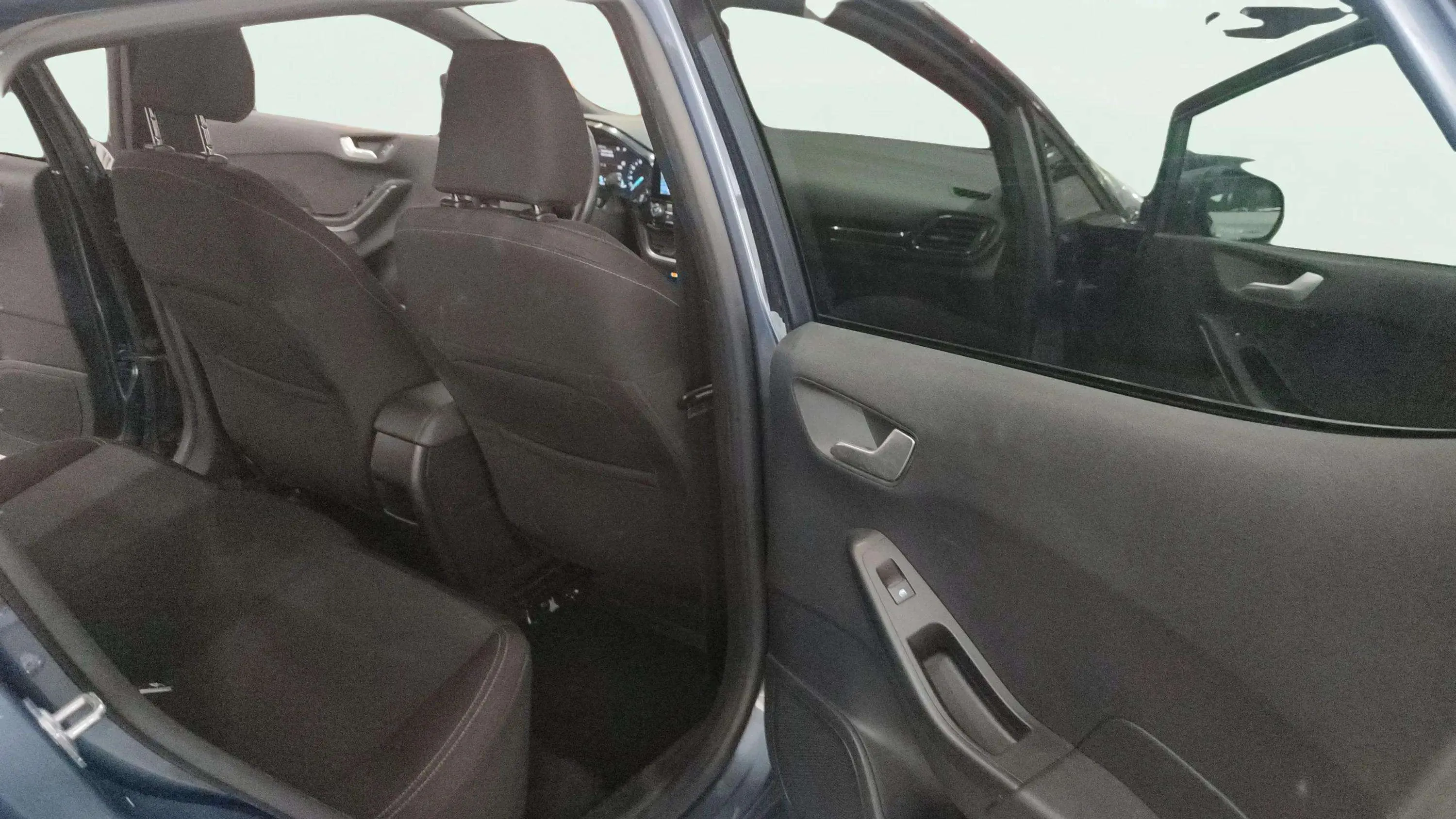Ford Fiesta 1.0 EcoBoost MHEV ST-Line - foto 6