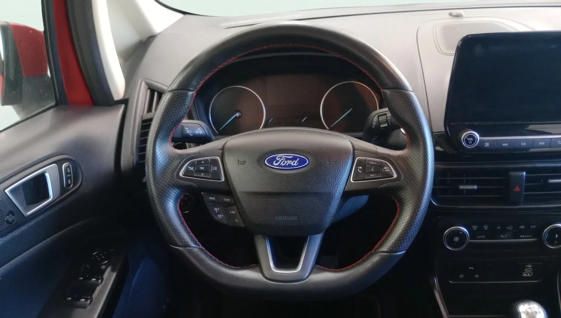 Ford EcoSport 1.0T EcoBoost ST Line - foto 13