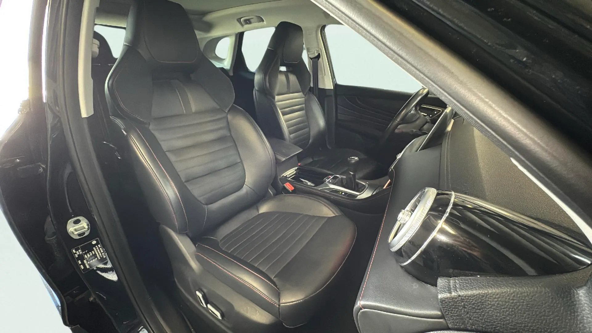 MG HS 1.5 Turbo GDI Luxury - foto 4