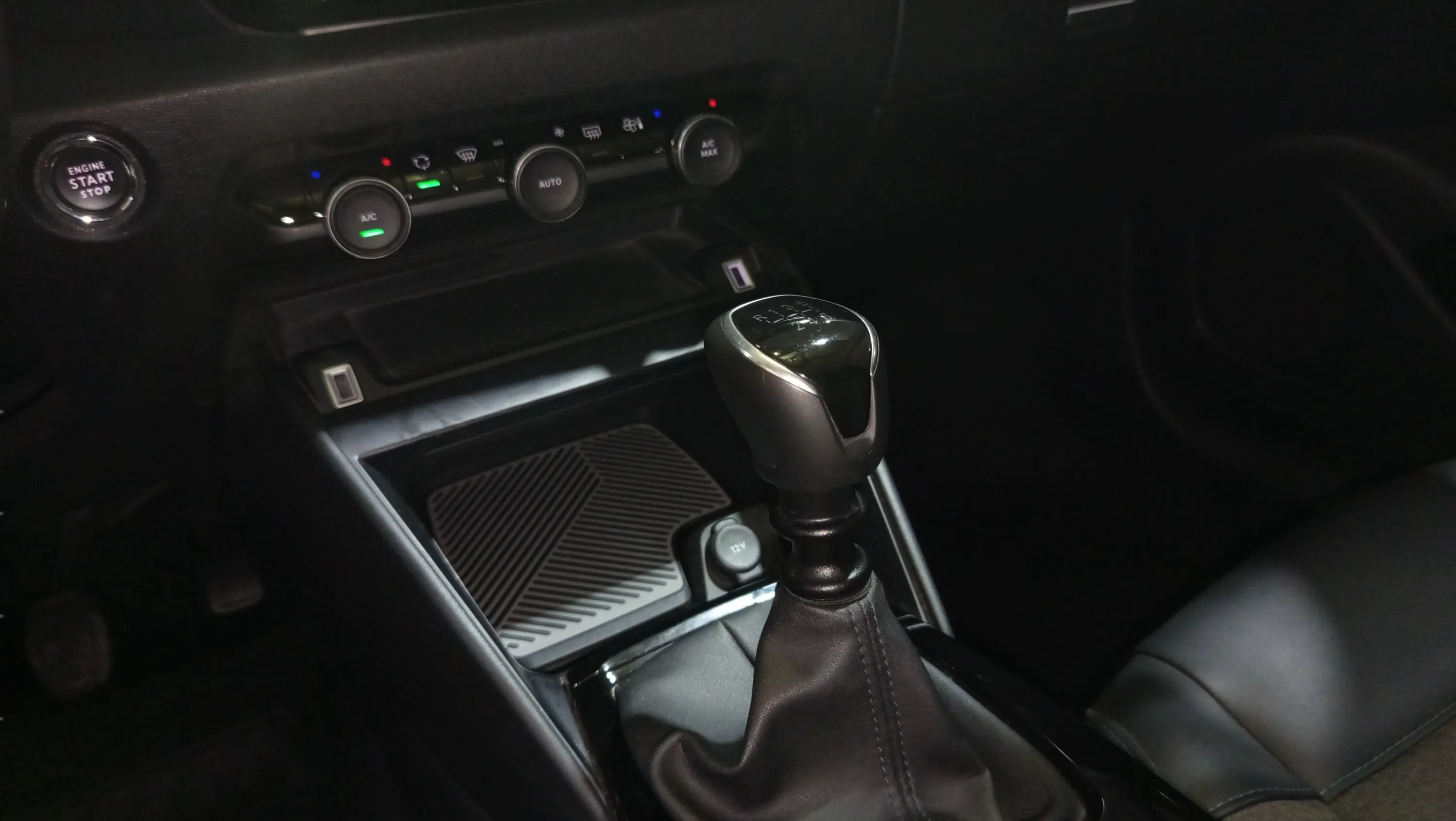 Citroën C4 PureTech 130 Shine - foto 17