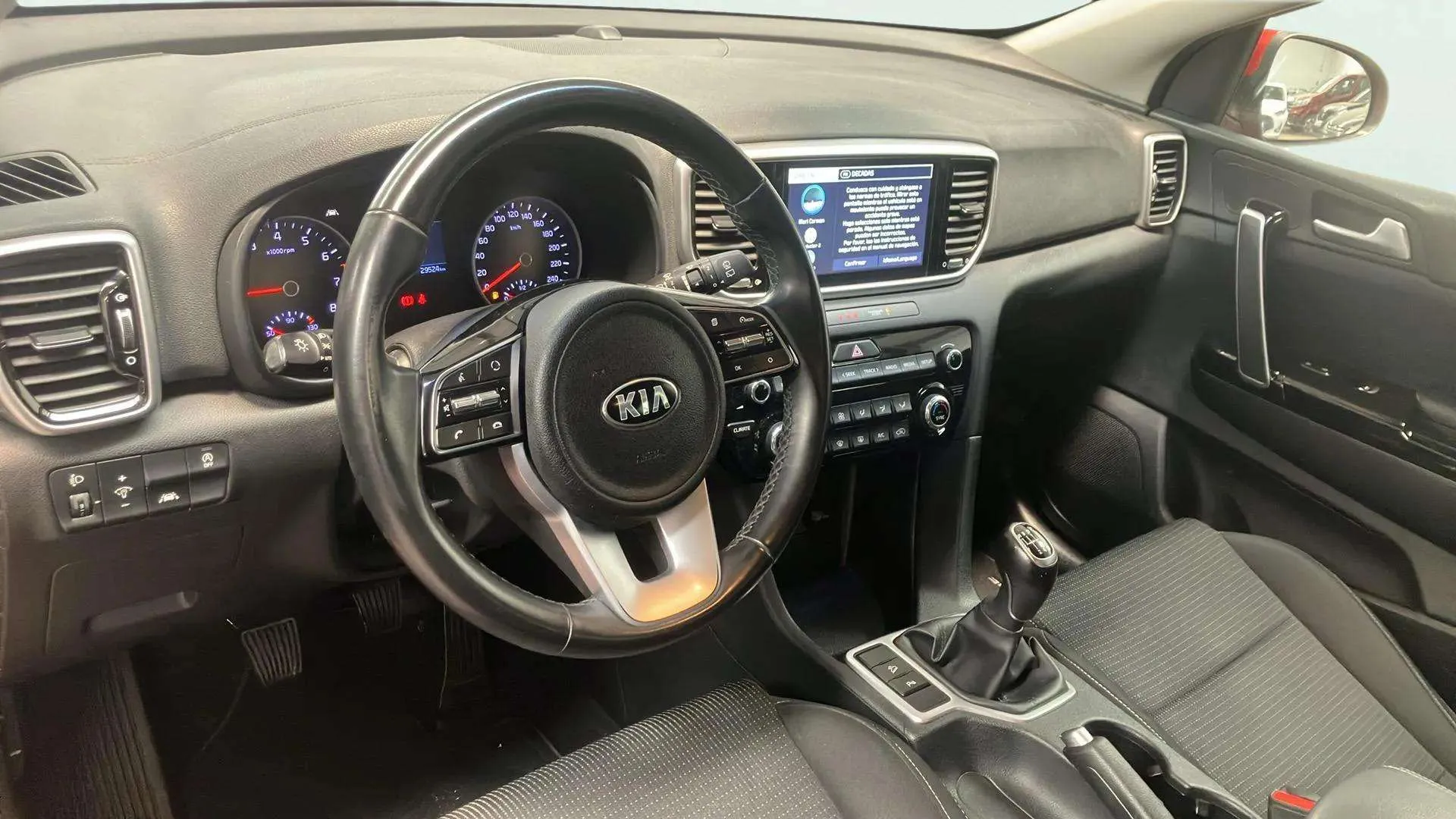 Kia Sportage 1.6 GDi Black Edition 4x2 - foto 6
