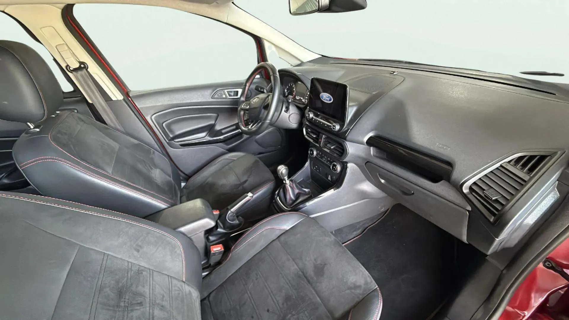 Ford EcoSport 1.0T EcoBoost ST Line - foto 12