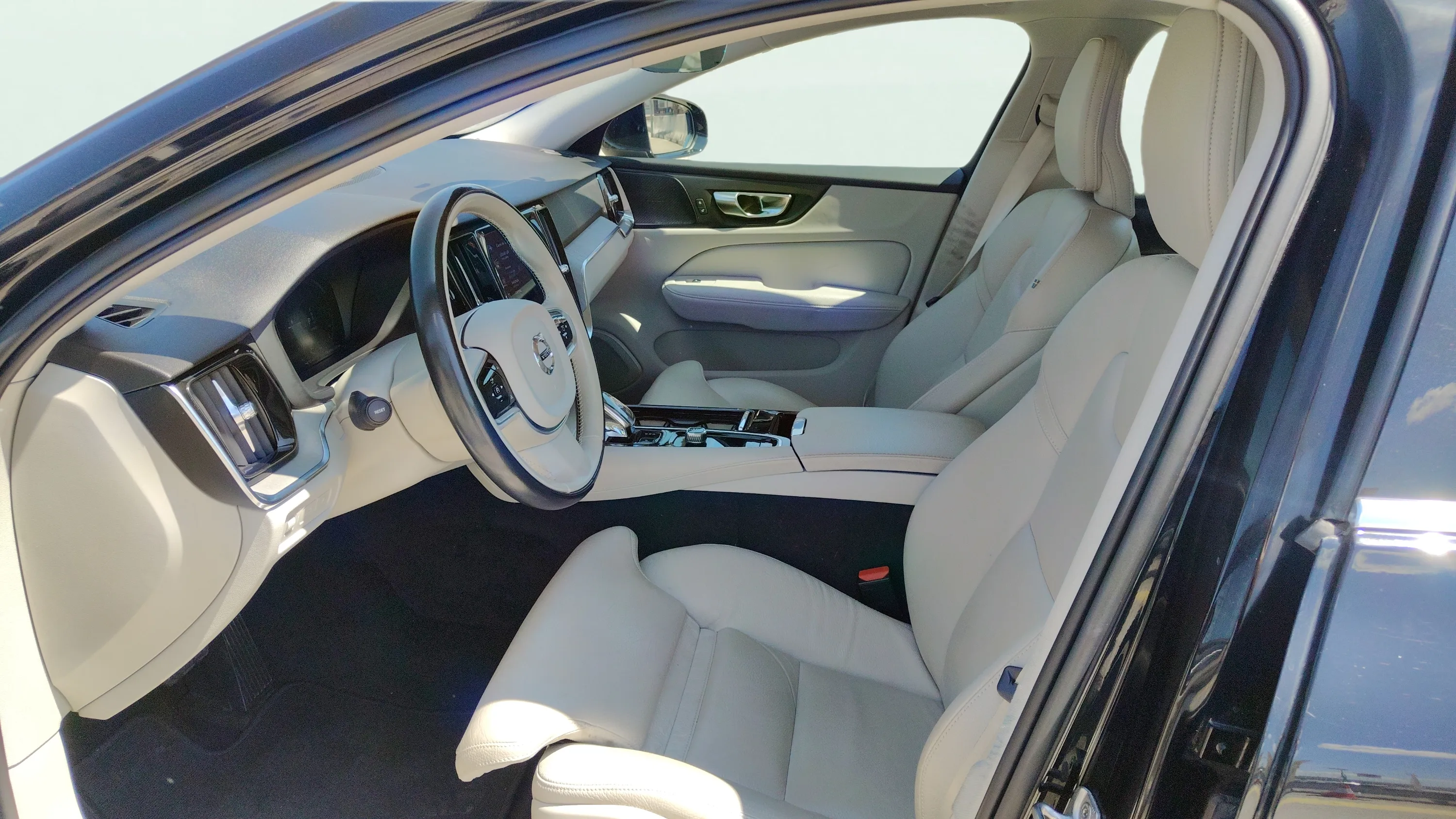 Volvo V60 2.0 T6 AWD Business Plus - foto 13