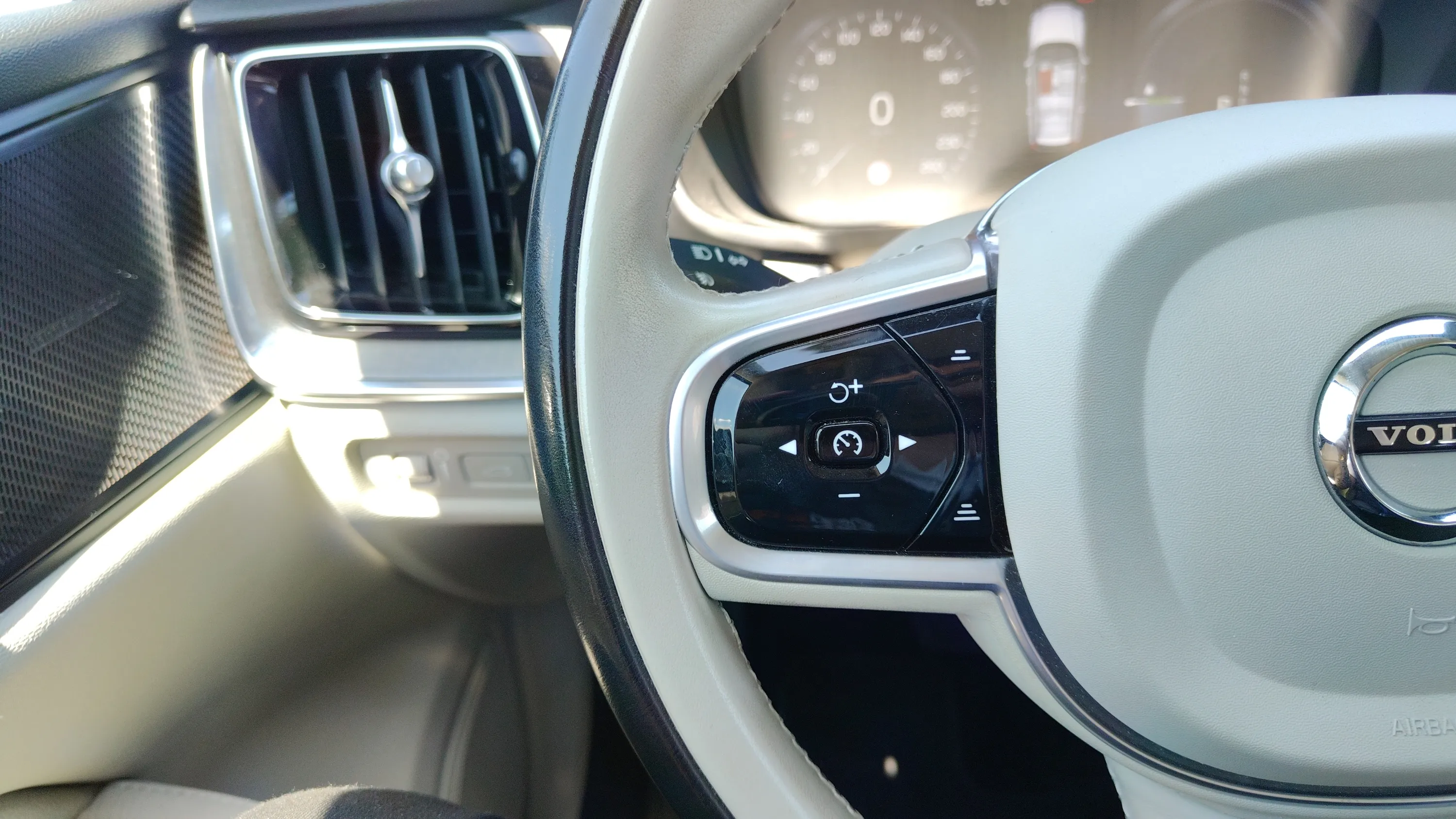 Volvo V60 2.0 T6 AWD Business Plus - foto 17