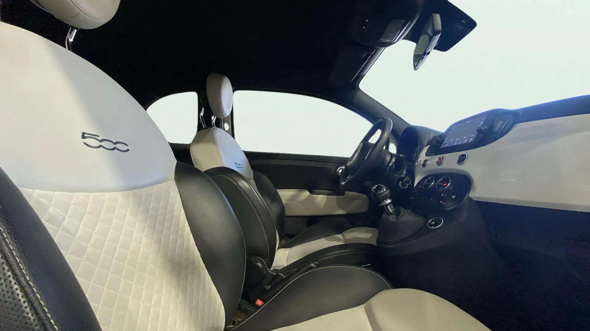 Fiat 500 Club 1.0 Hybrid - foto 14