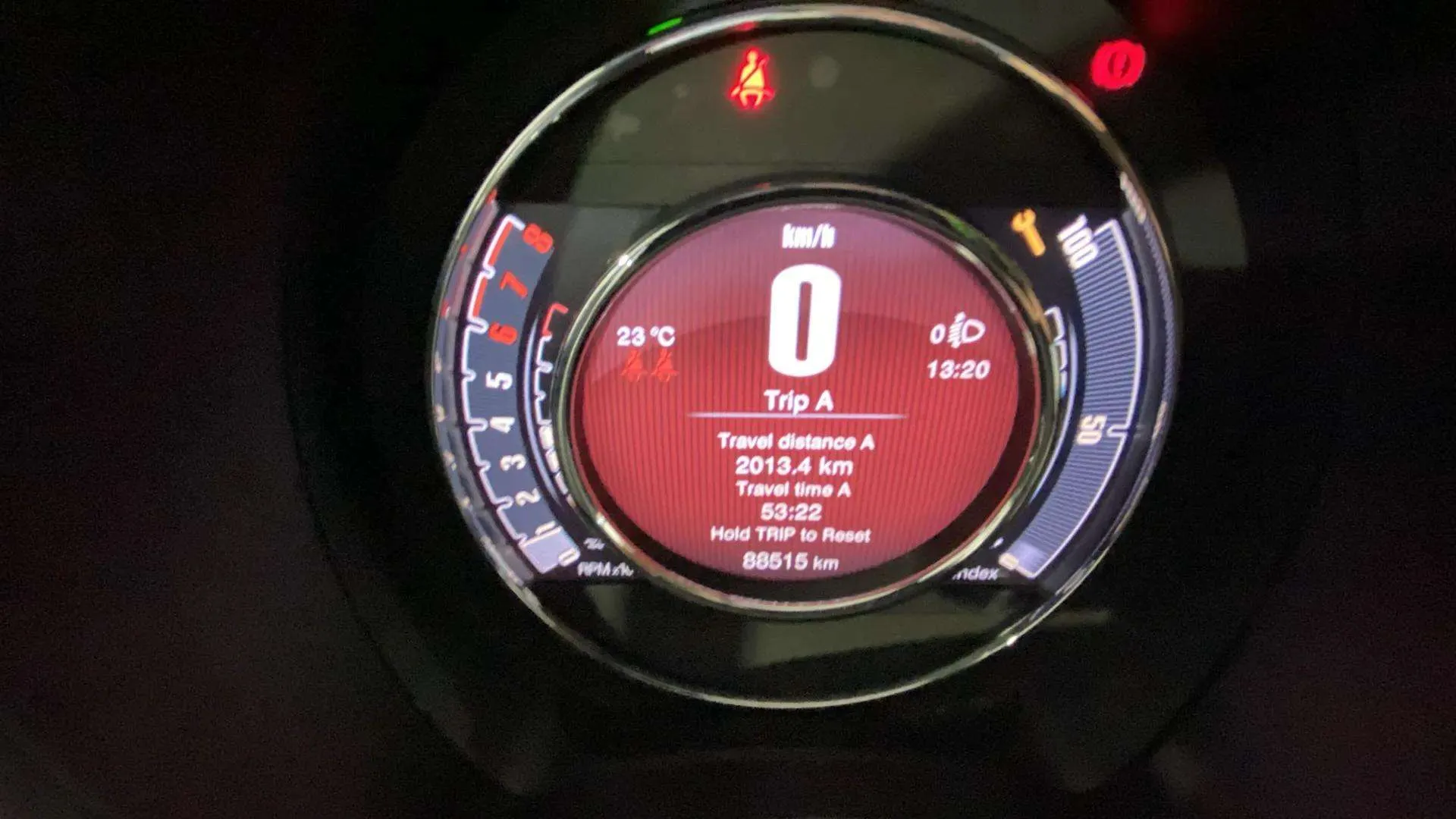 Fiat 500 Club 1.0 Hybrid - foto 12