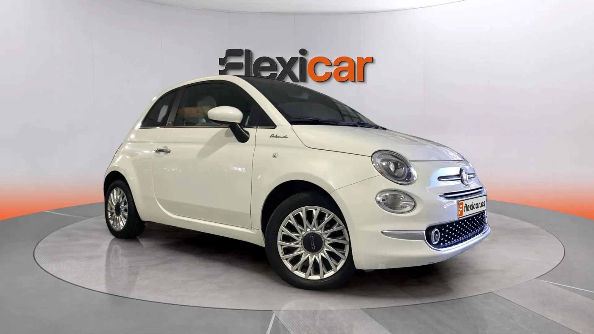 Fiat 500 Club 1.0 Hybrid - foto 1