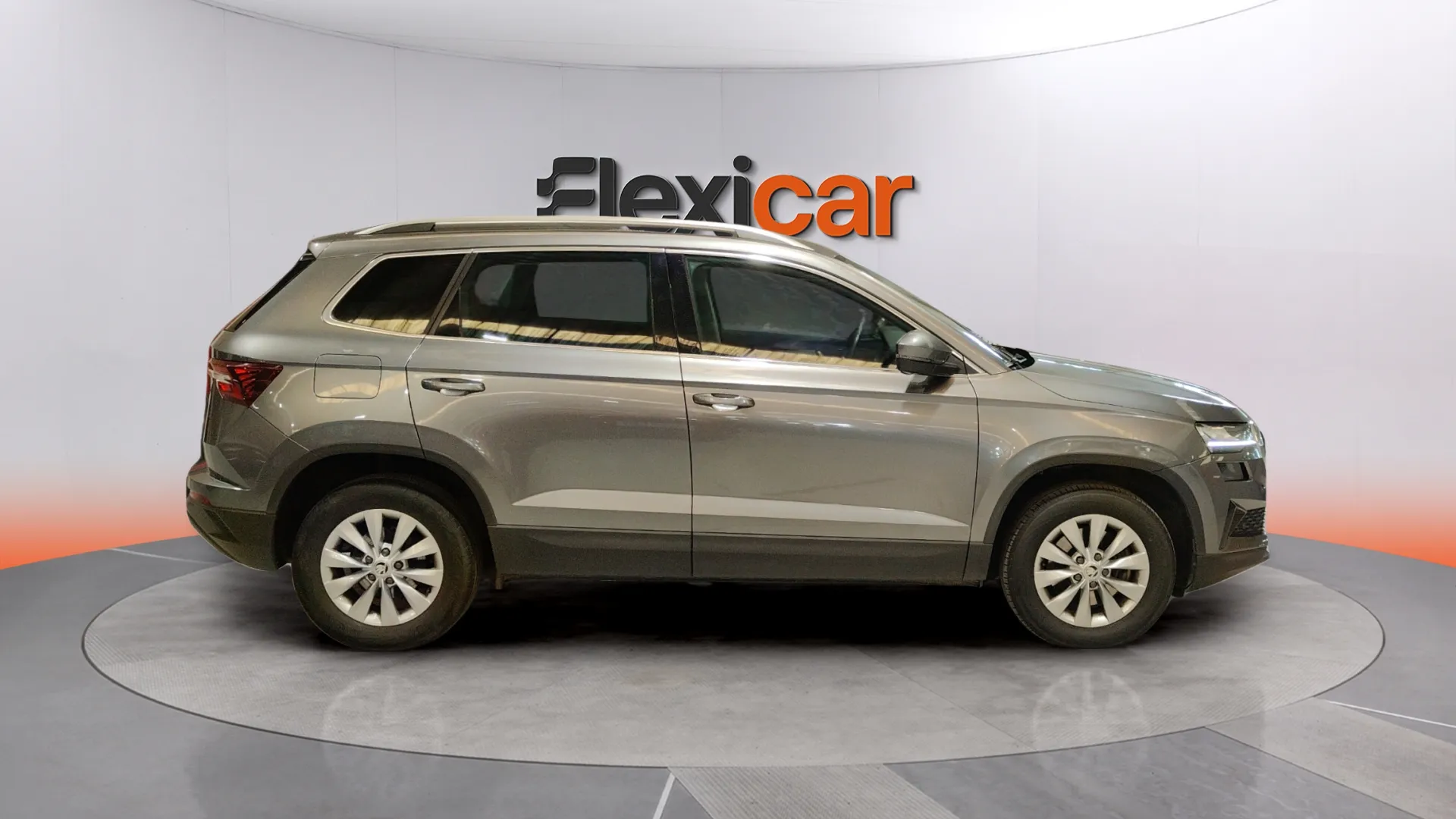 Škoda Karoq 1.5 TSI DSG ACT Design - foto 8