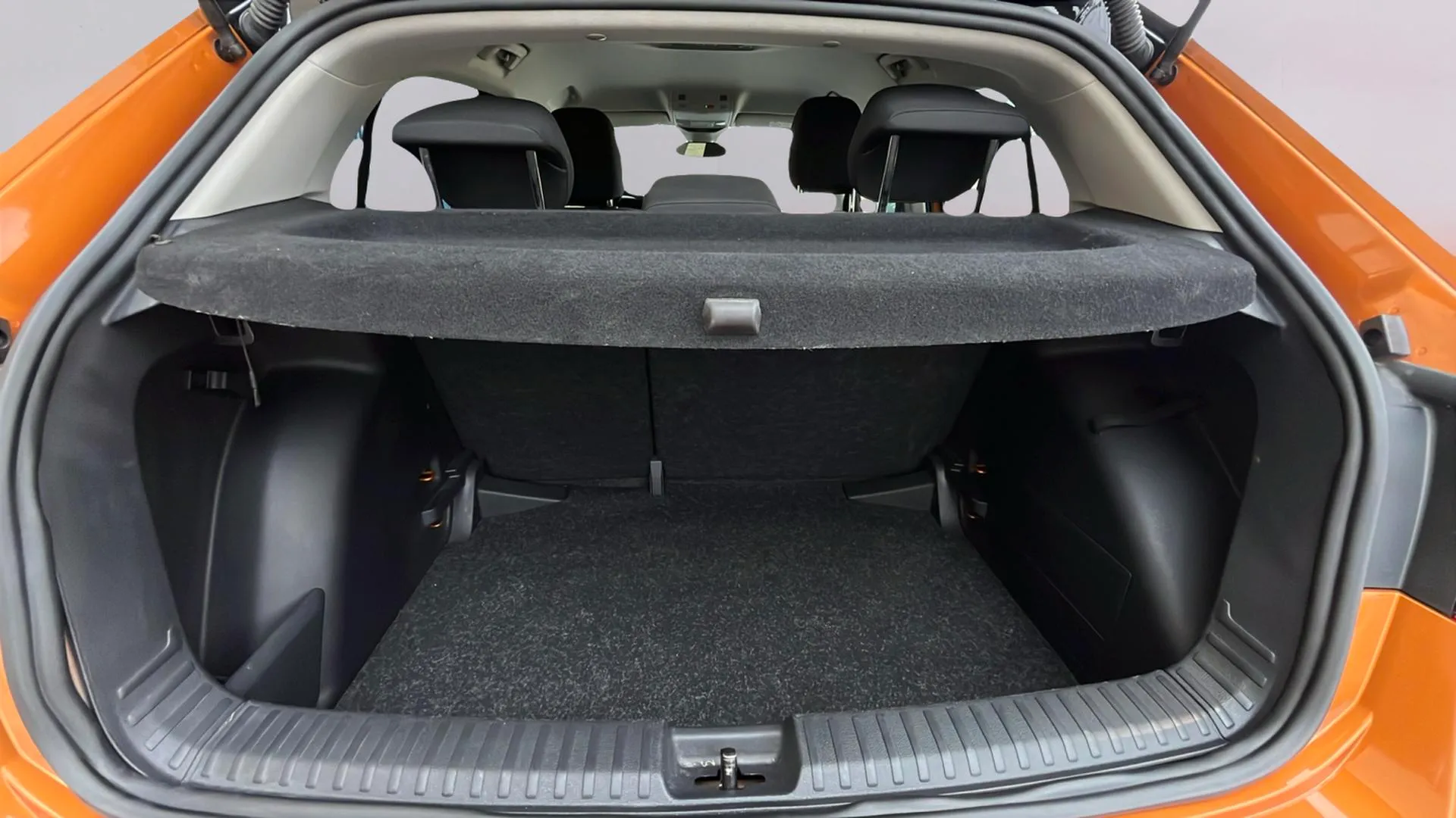 Škoda Fabia 1.0 TSI DSG Selection - foto 8