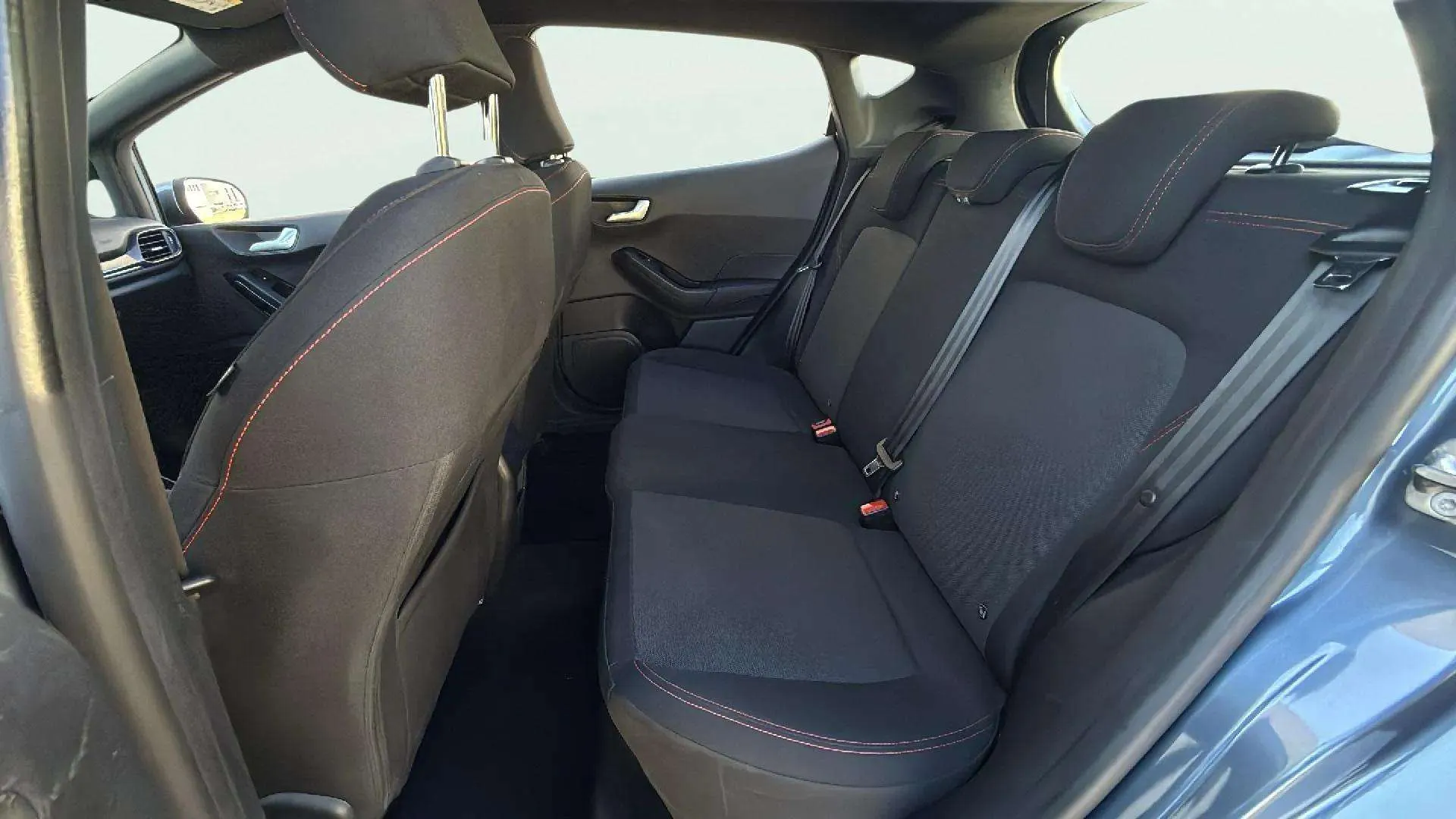Ford Fiesta 1.0 EcoB. MHEV ST-Line - foto 22
