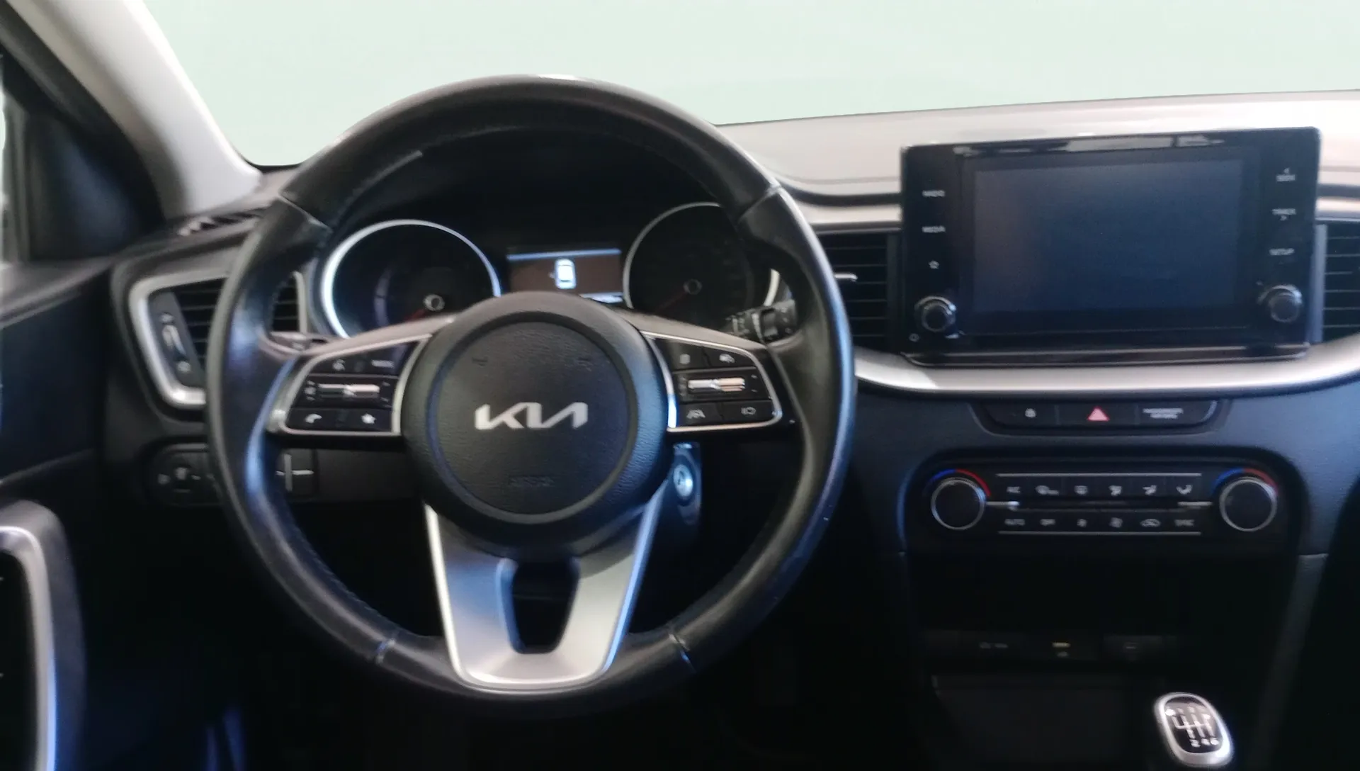 Kia Ceed 1.6 MHEV iMT Drive - foto 13
