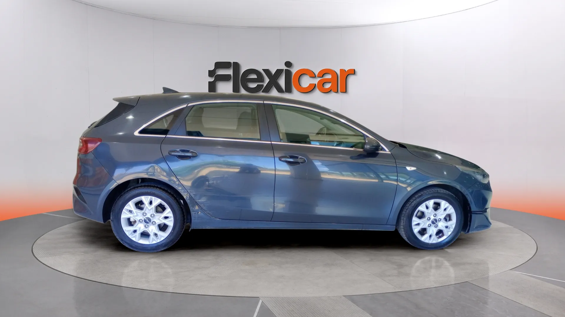 Kia Ceed 1.6 MHEV iMT Drive - foto 3