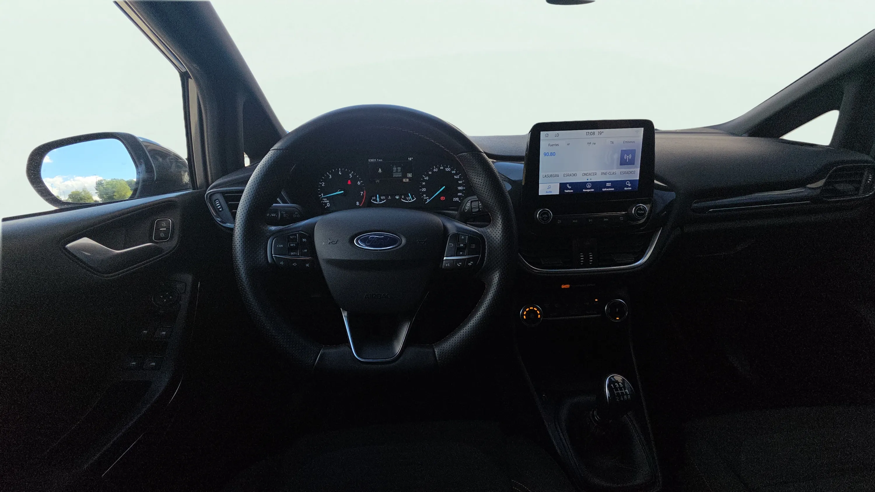 Ford Fiesta 1.0 EcoBoost MHEV ST-Line X - foto 11