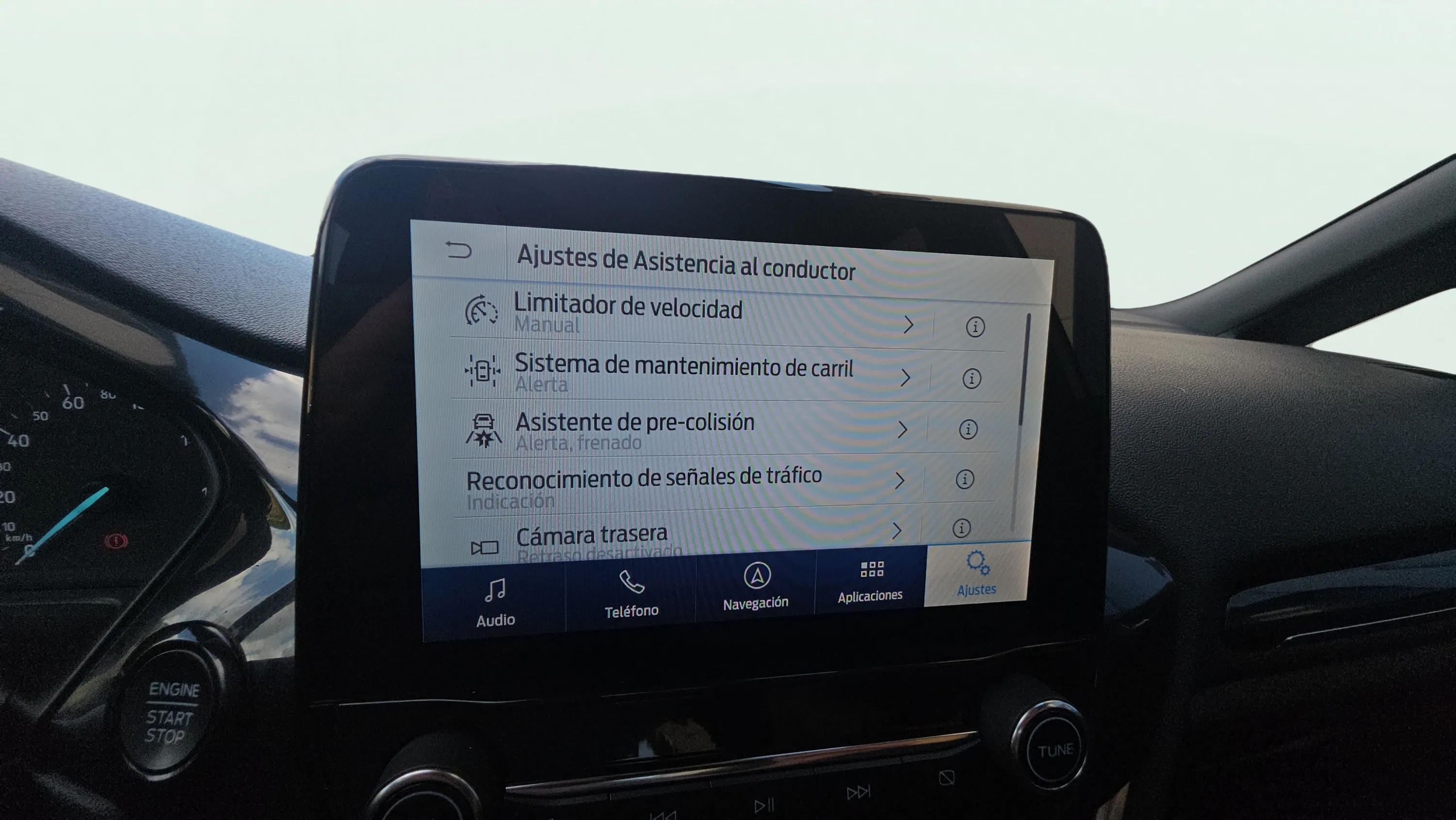Ford Fiesta 1.0 EcoBoost MHEV ST-Line X - foto 27