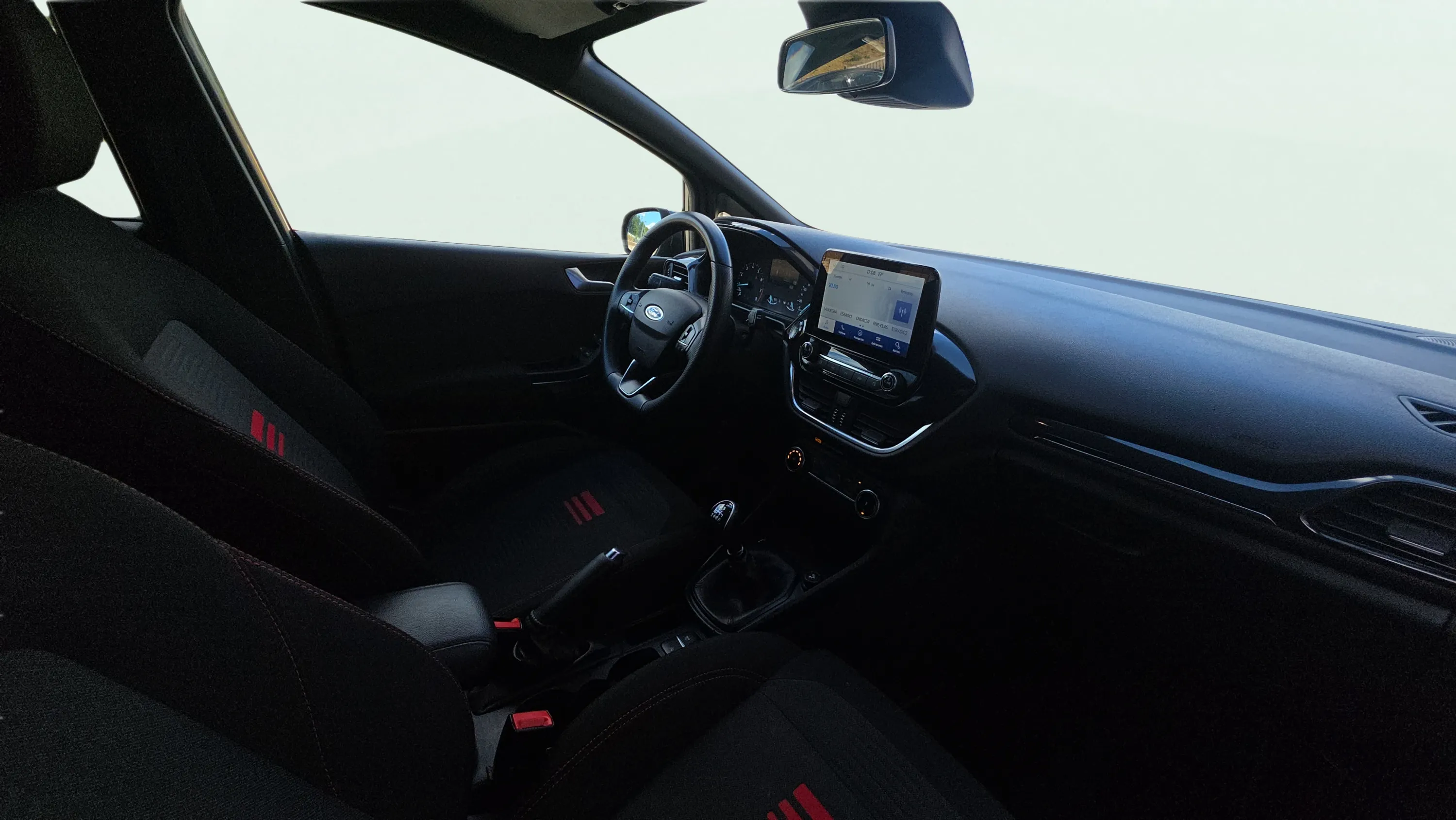 Ford Fiesta 1.0 EcoBoost MHEV ST-Line X - foto 13
