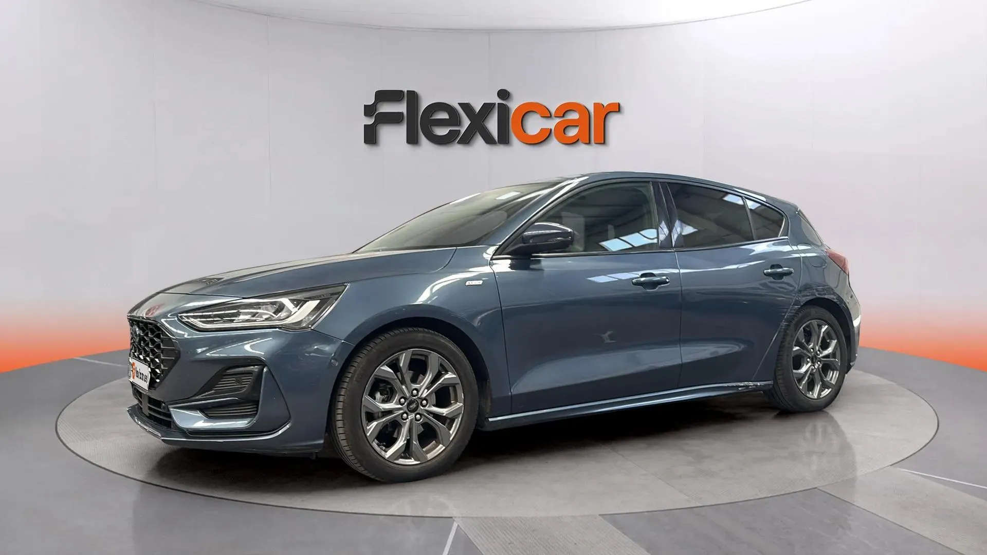 Ford Focus 1.0 EcoBoost MHEV ST-Line - foto 3
