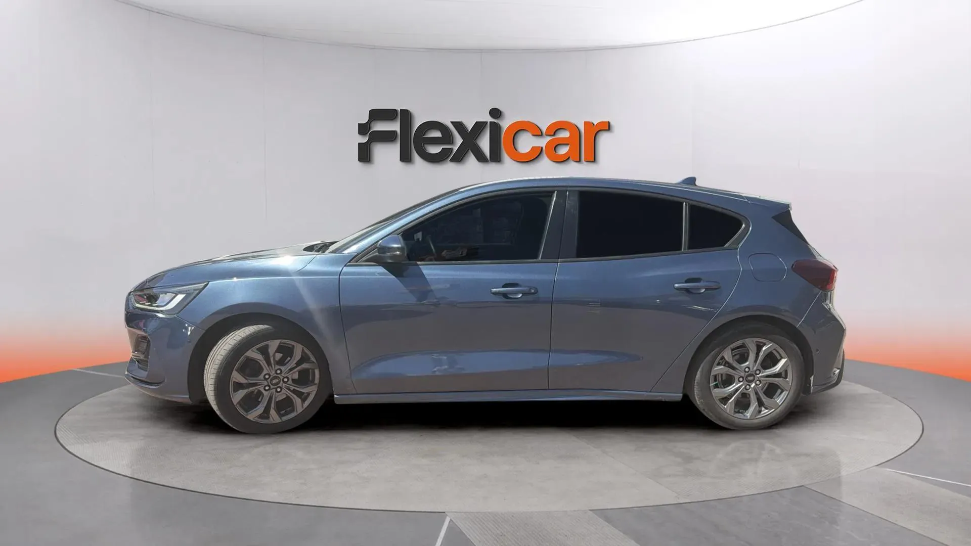 Ford Focus 1.0 EcoBoost MHEV ST-Line - foto 8