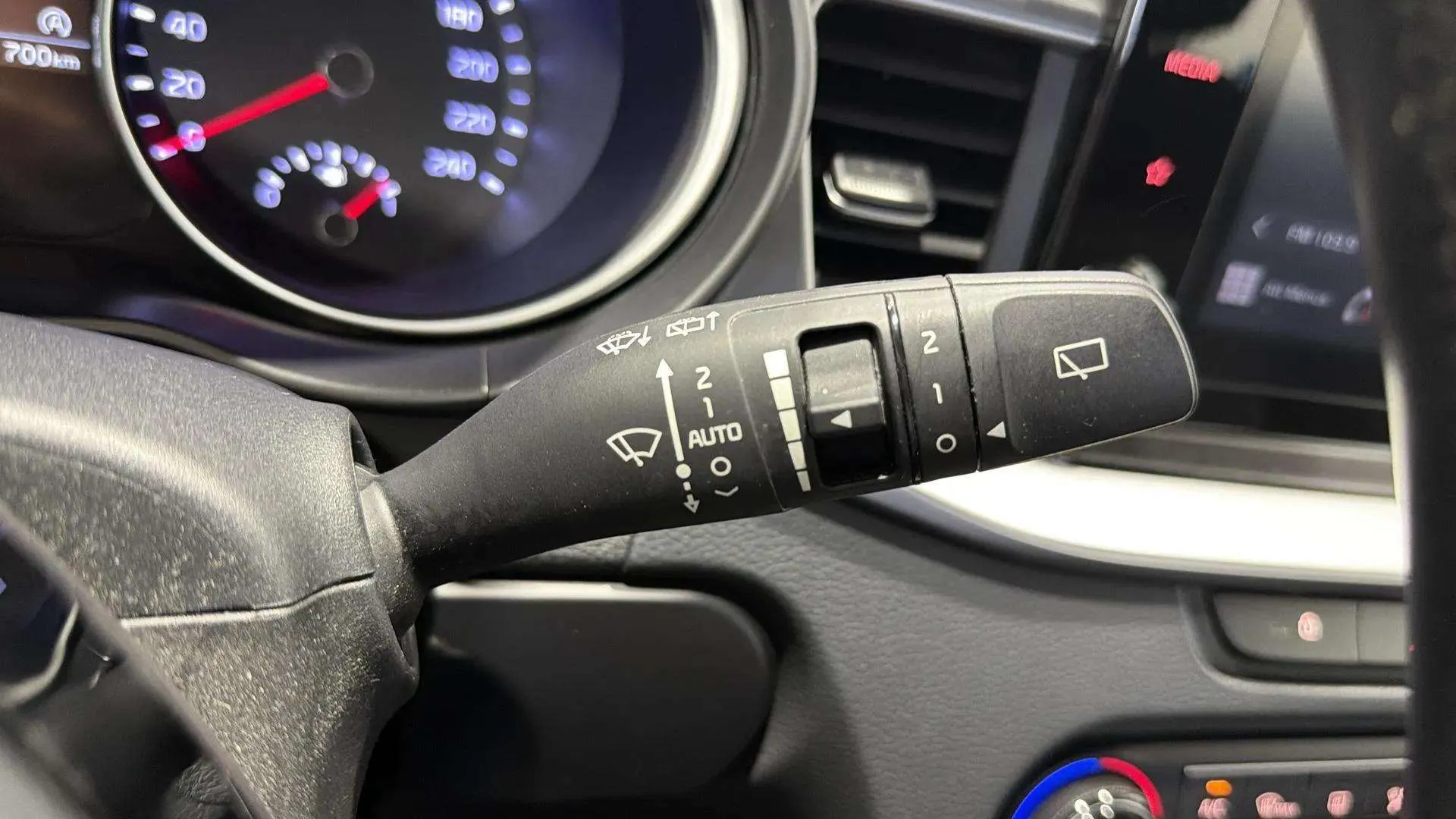 Kia Ceed 1.6 MHEV iMT Concept - foto 20